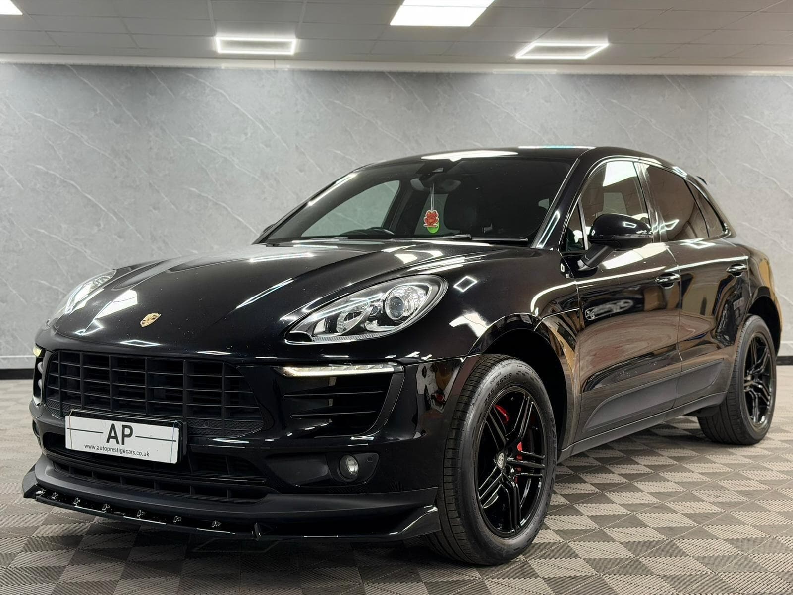 2017 Porsche Macan - Thumbnail 13