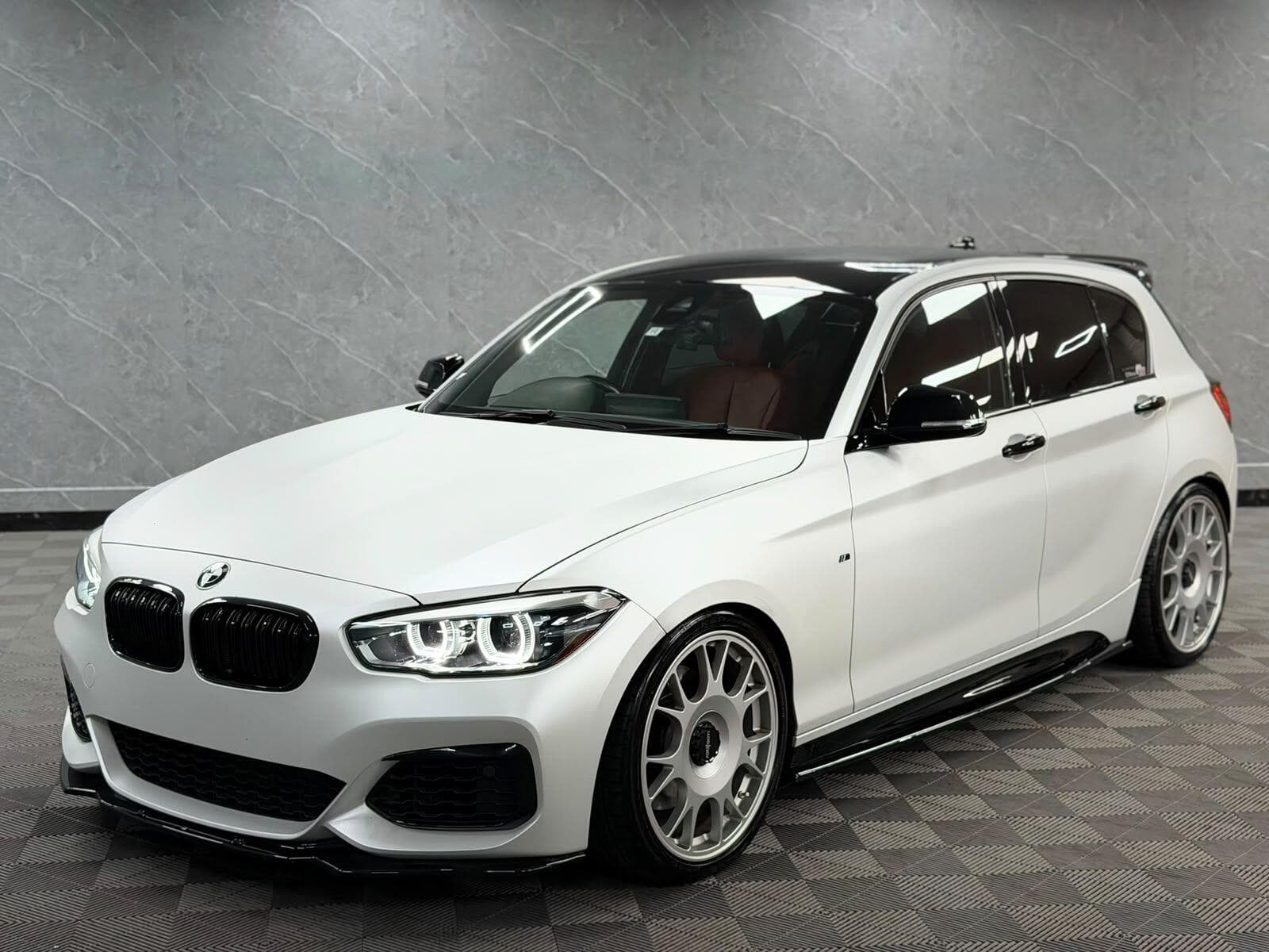 2017 BMW 1 Series - Thumbnail 23