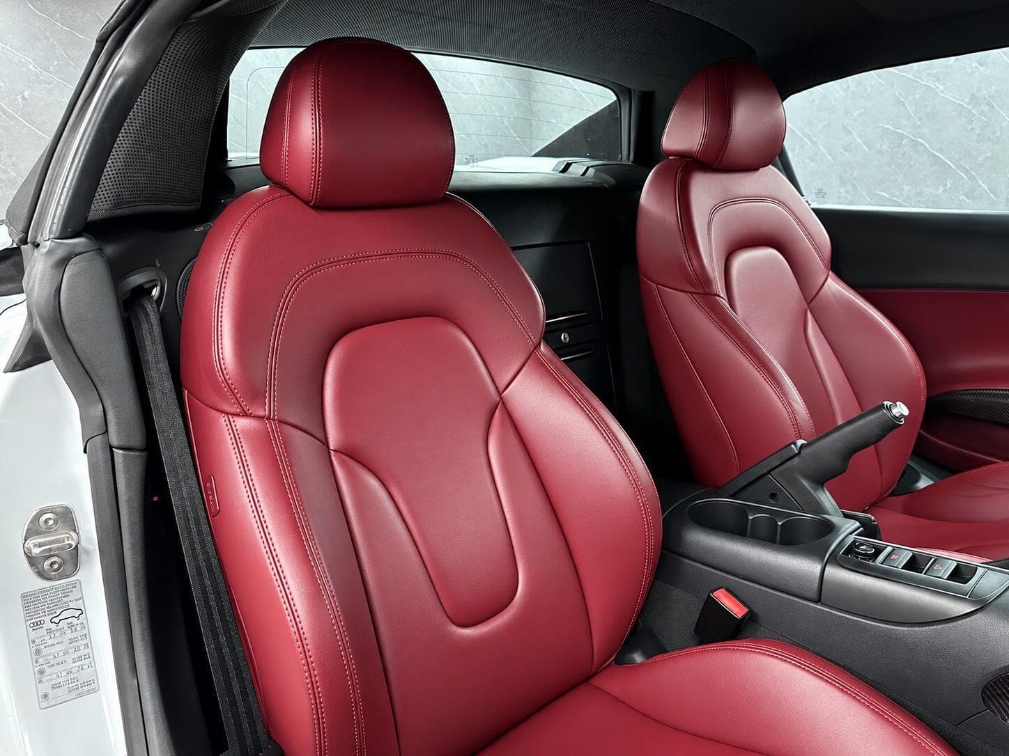 2010 Audi R8 - Thumbnail 12