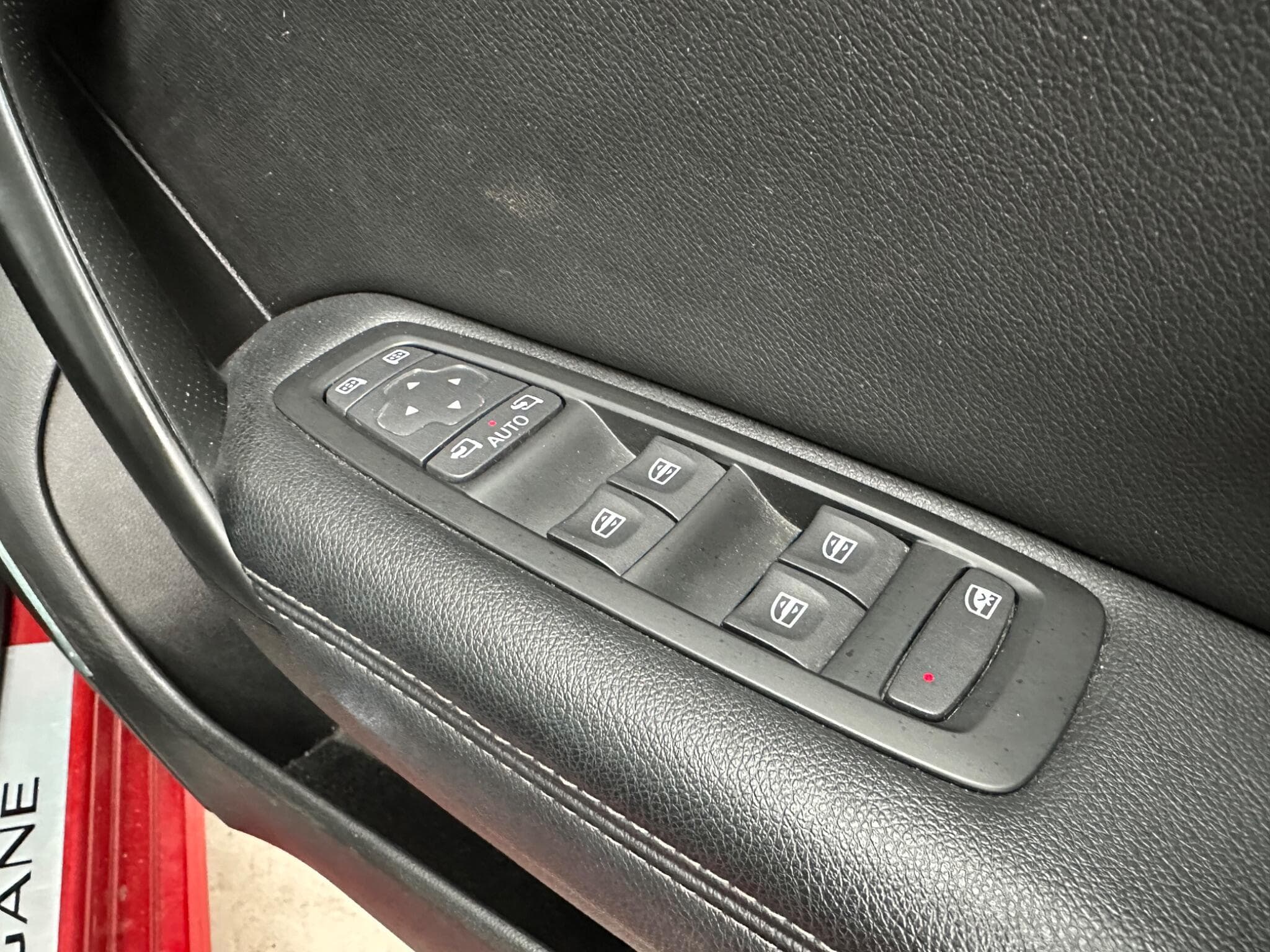 2017 Renault Megane - Thumbnail 16