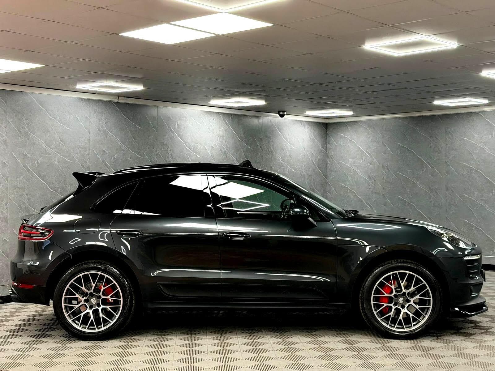 2017 Porsche Macan - Thumbnail 28