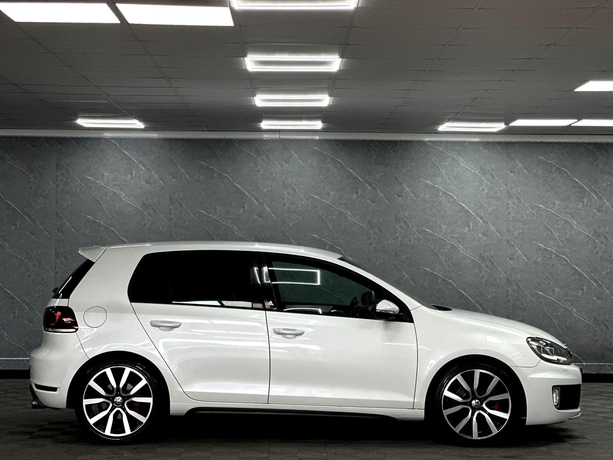 2011 Volkswagen Golf - Thumbnail 23