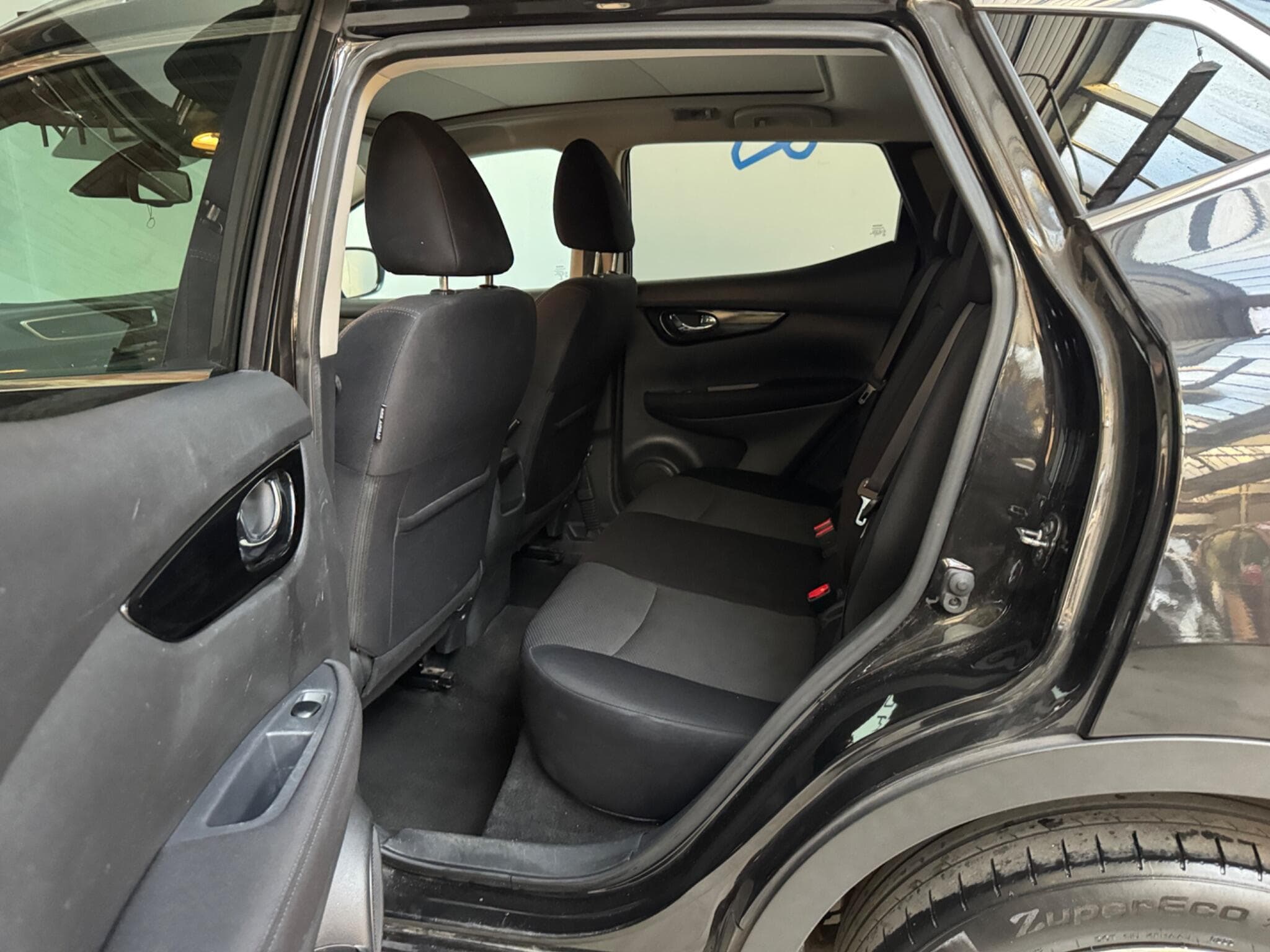 2016 Nissan Qashqai - Thumbnail 11