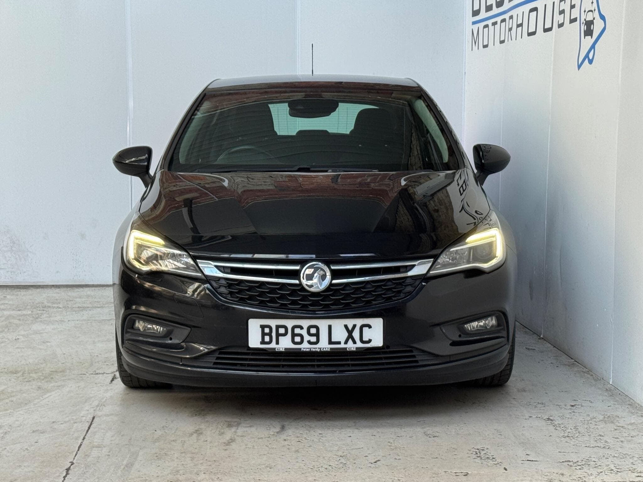 2019 Vauxhall Astra - Thumbnail 2