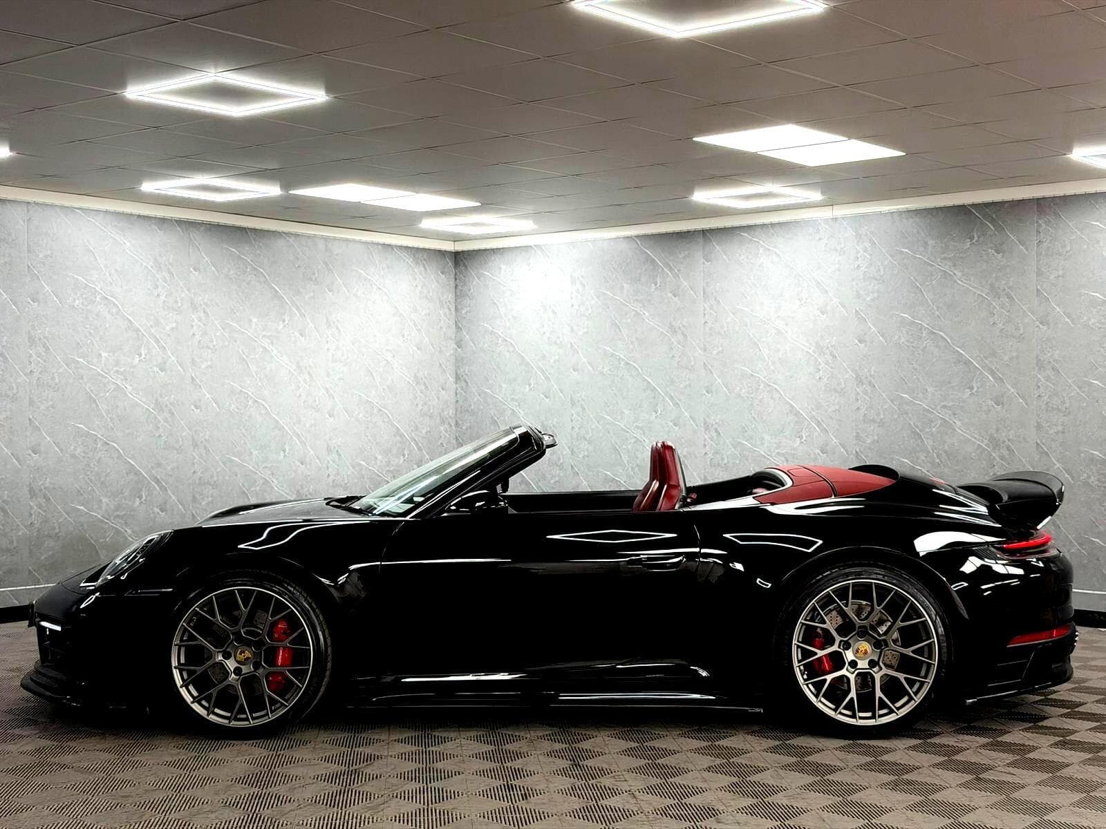 2020 Porsche 911 - Thumbnail 30