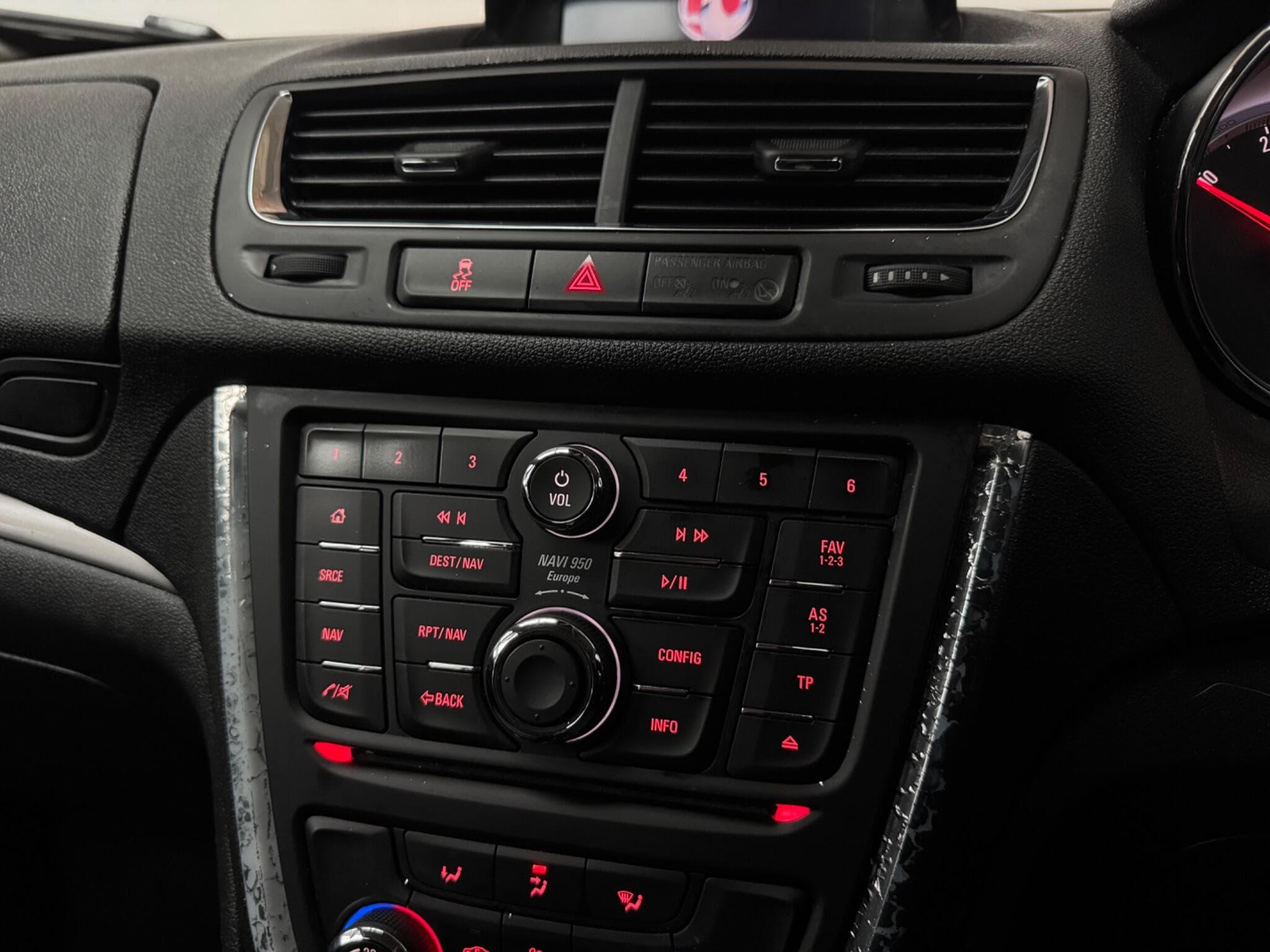 2015 Vauxhall Mokka - Thumbnail 16