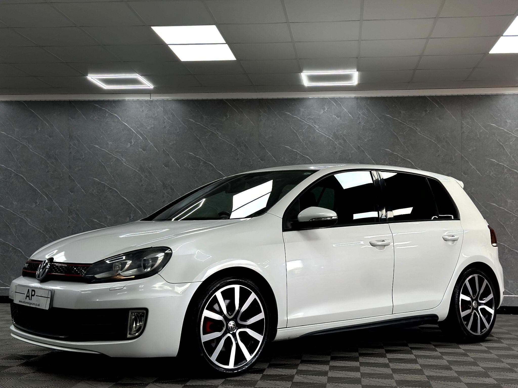 2011 Volkswagen Golf - Thumbnail 12
