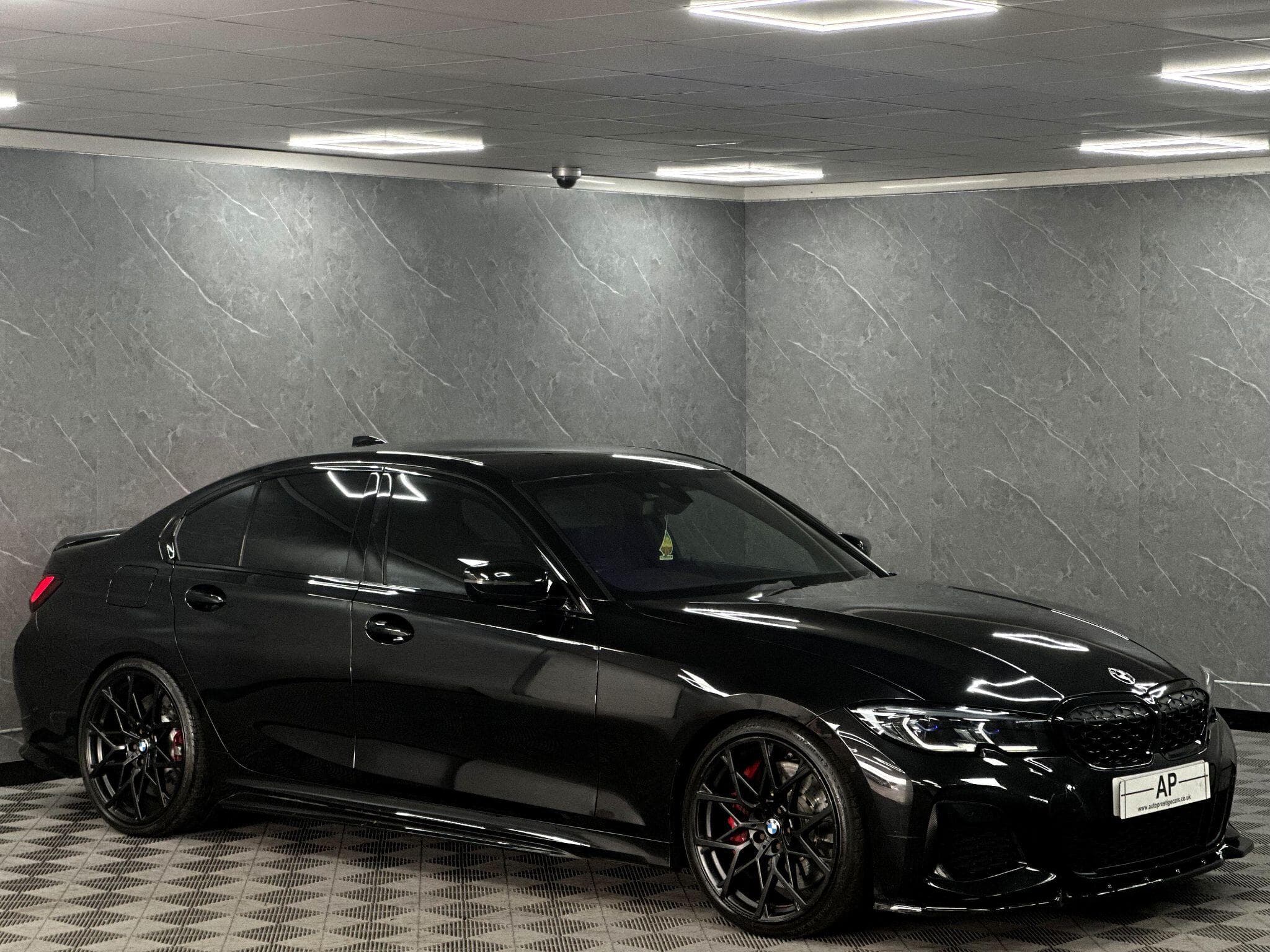 2019 BMW 3 Series - Thumbnail 29