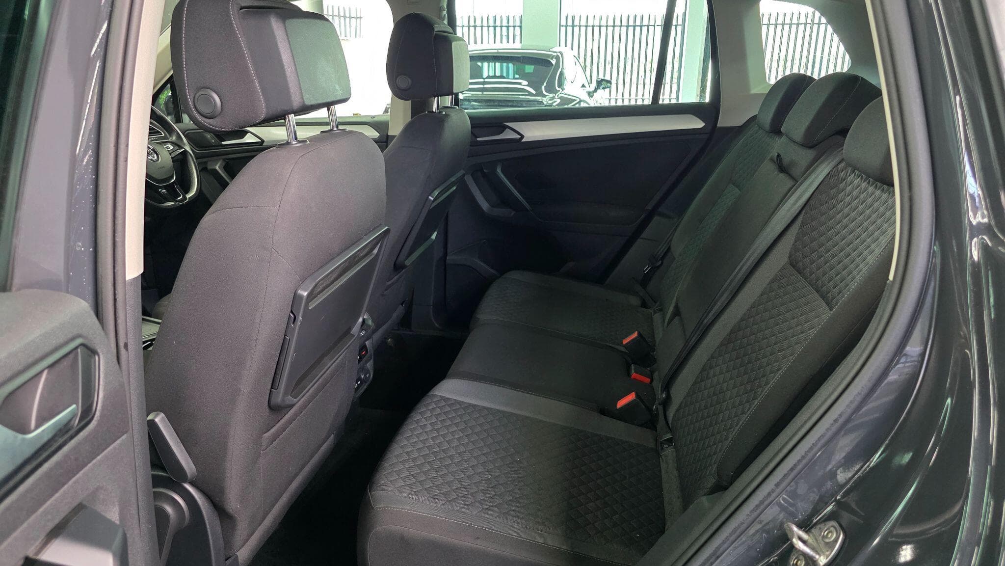 2019 Volkswagen Tiguan - Thumbnail 18