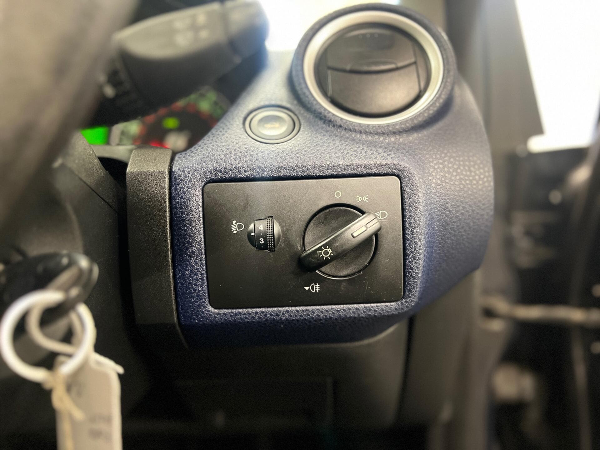 2005 Ford Fiesta - Thumbnail 25