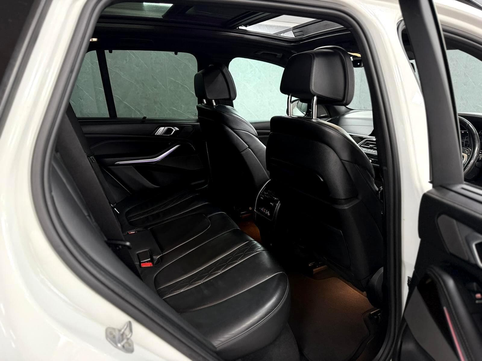 2018 BMW X5 - Thumbnail 52