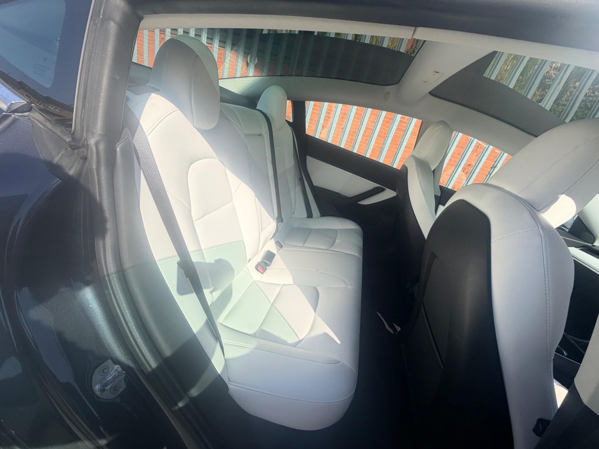 2019 Tesla Model 3 - Thumbnail 10