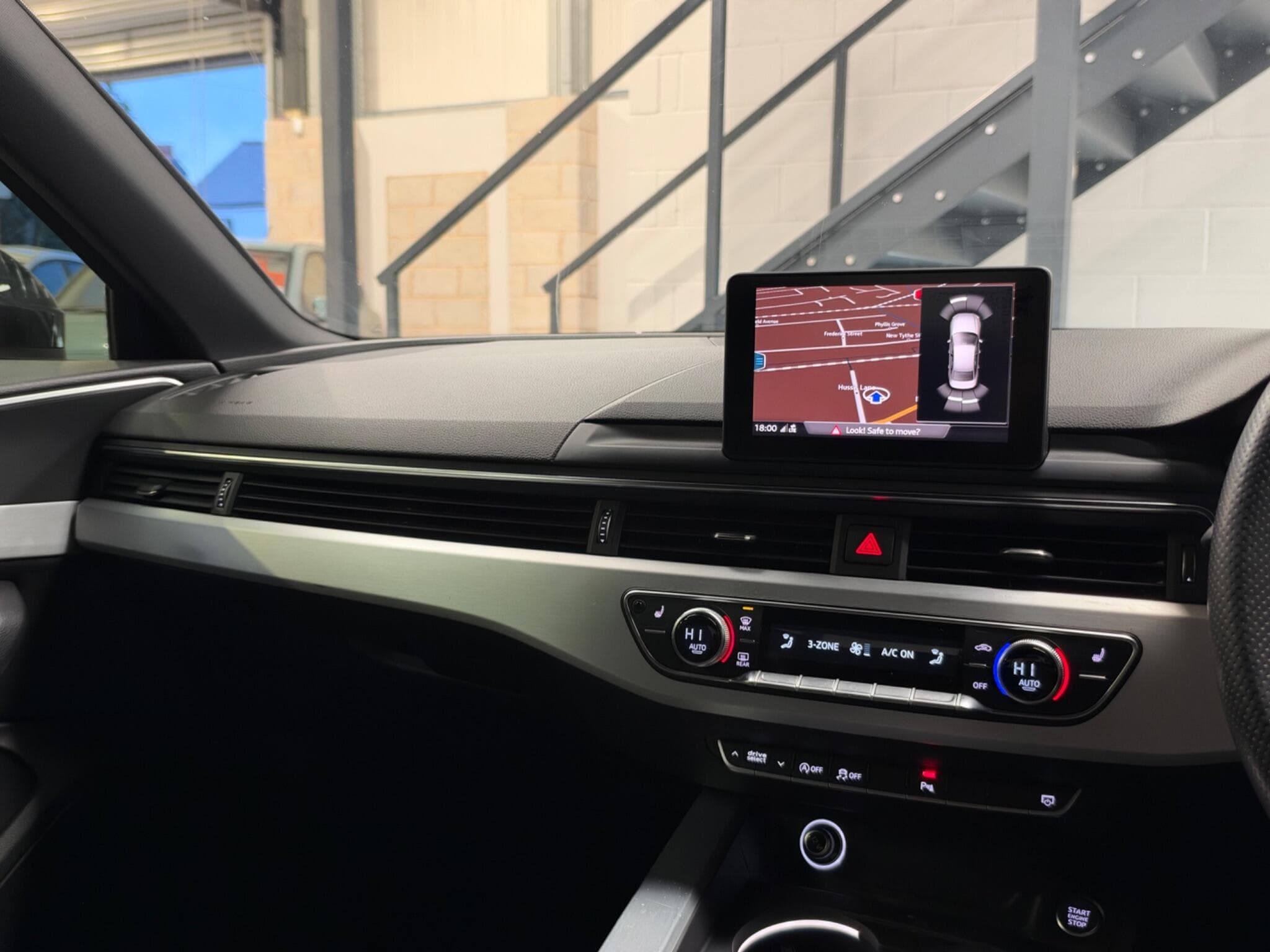 2016 Audi A4 - Thumbnail 39