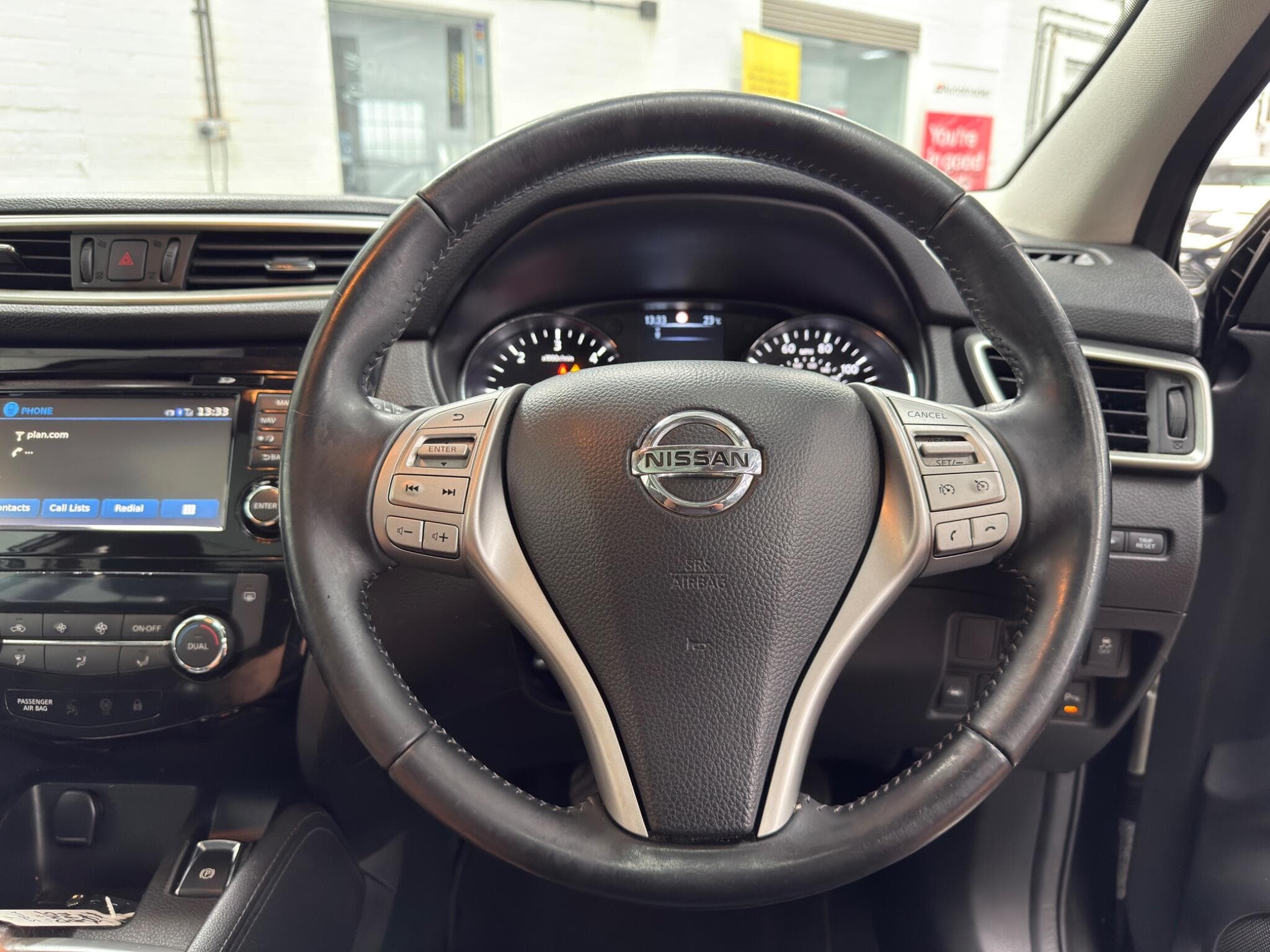 2015 Nissan Qashqai - Thumbnail 19