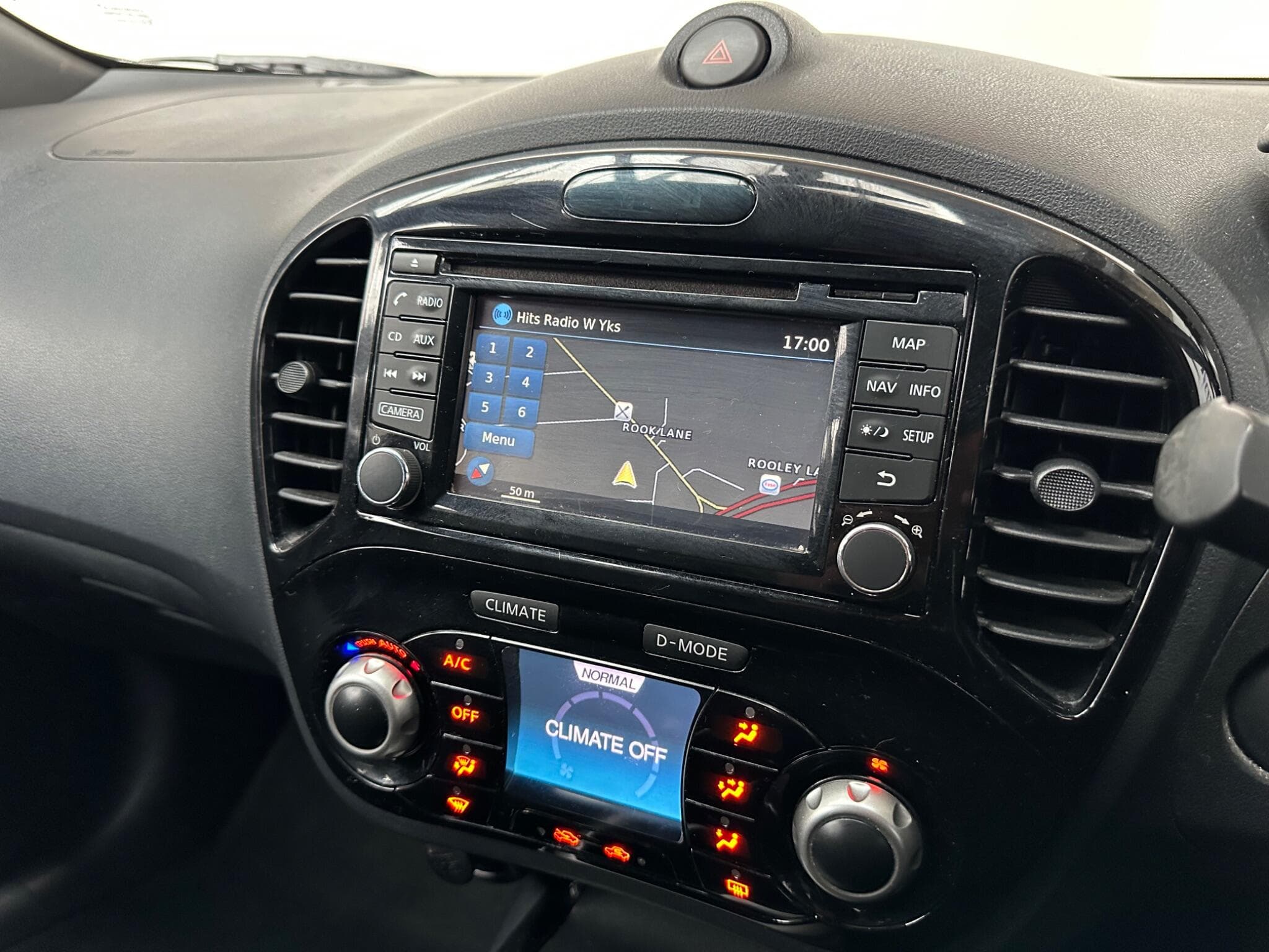 2015 Nissan Juke - Thumbnail 10
