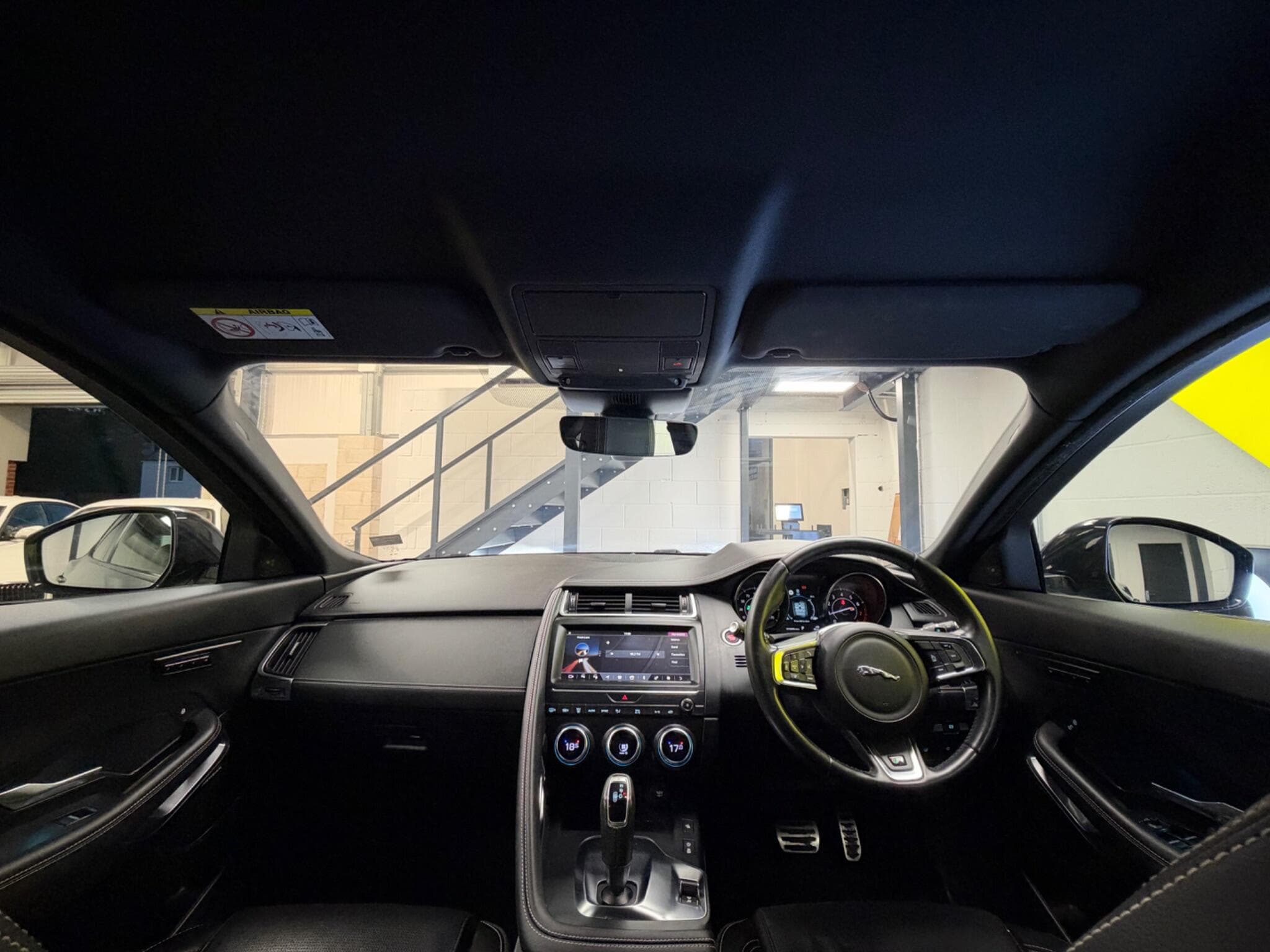 2018 Jaguar E-PACE - Thumbnail 14