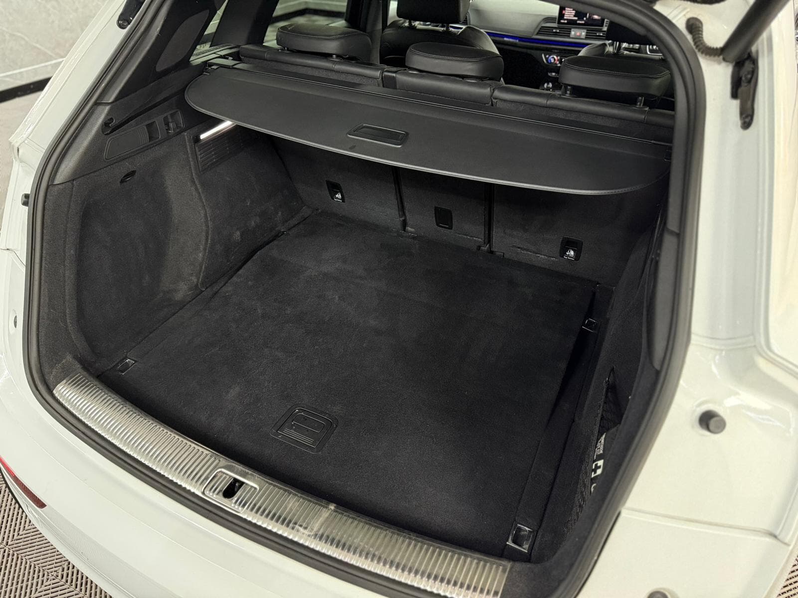 2018 Audi SQ5 - Thumbnail 54