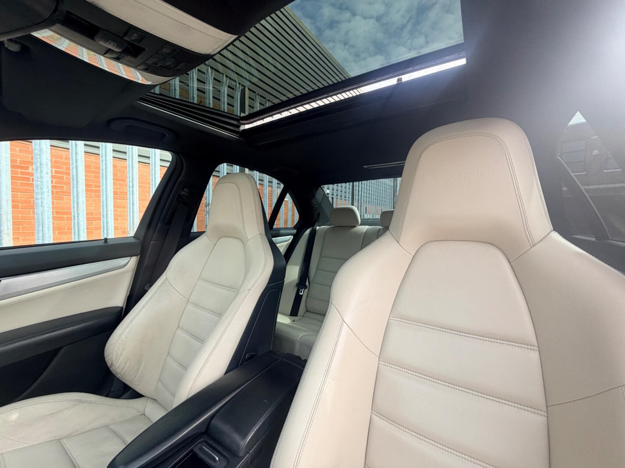 2013 Mercedes-Benz C Class - Thumbnail 19