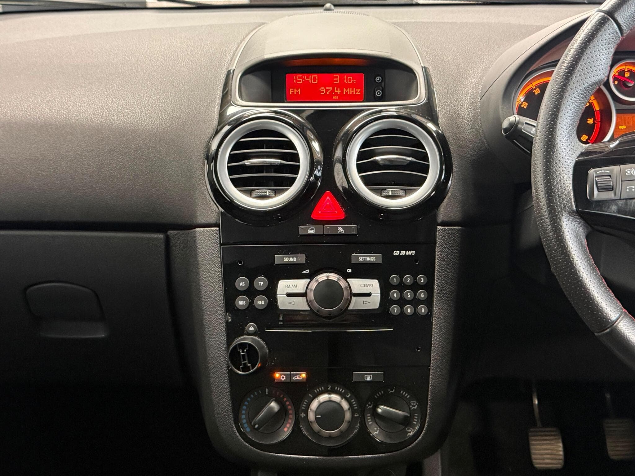 2012 Vauxhall Corsa - Thumbnail 15