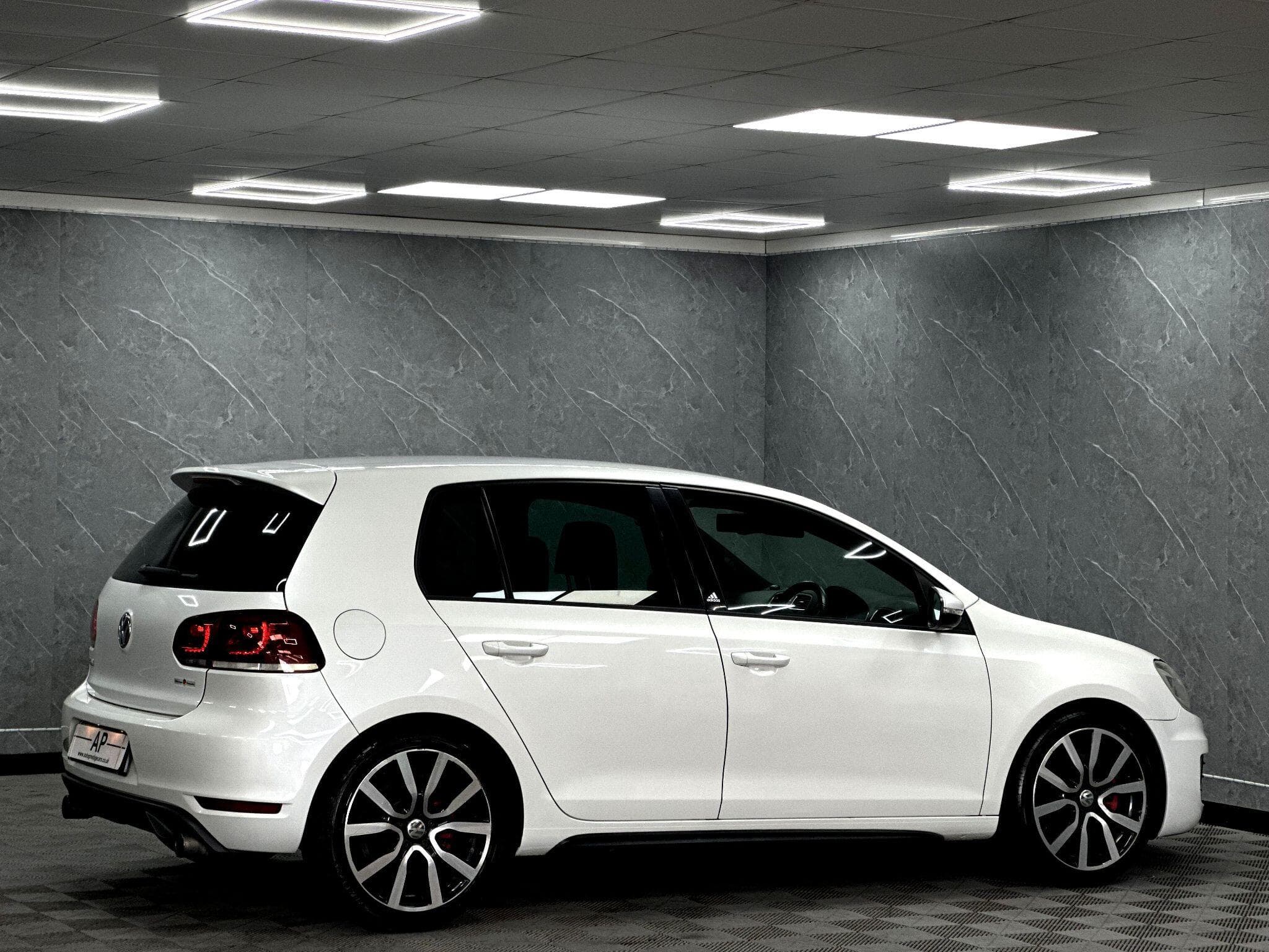 2011 Volkswagen Golf - Thumbnail 22