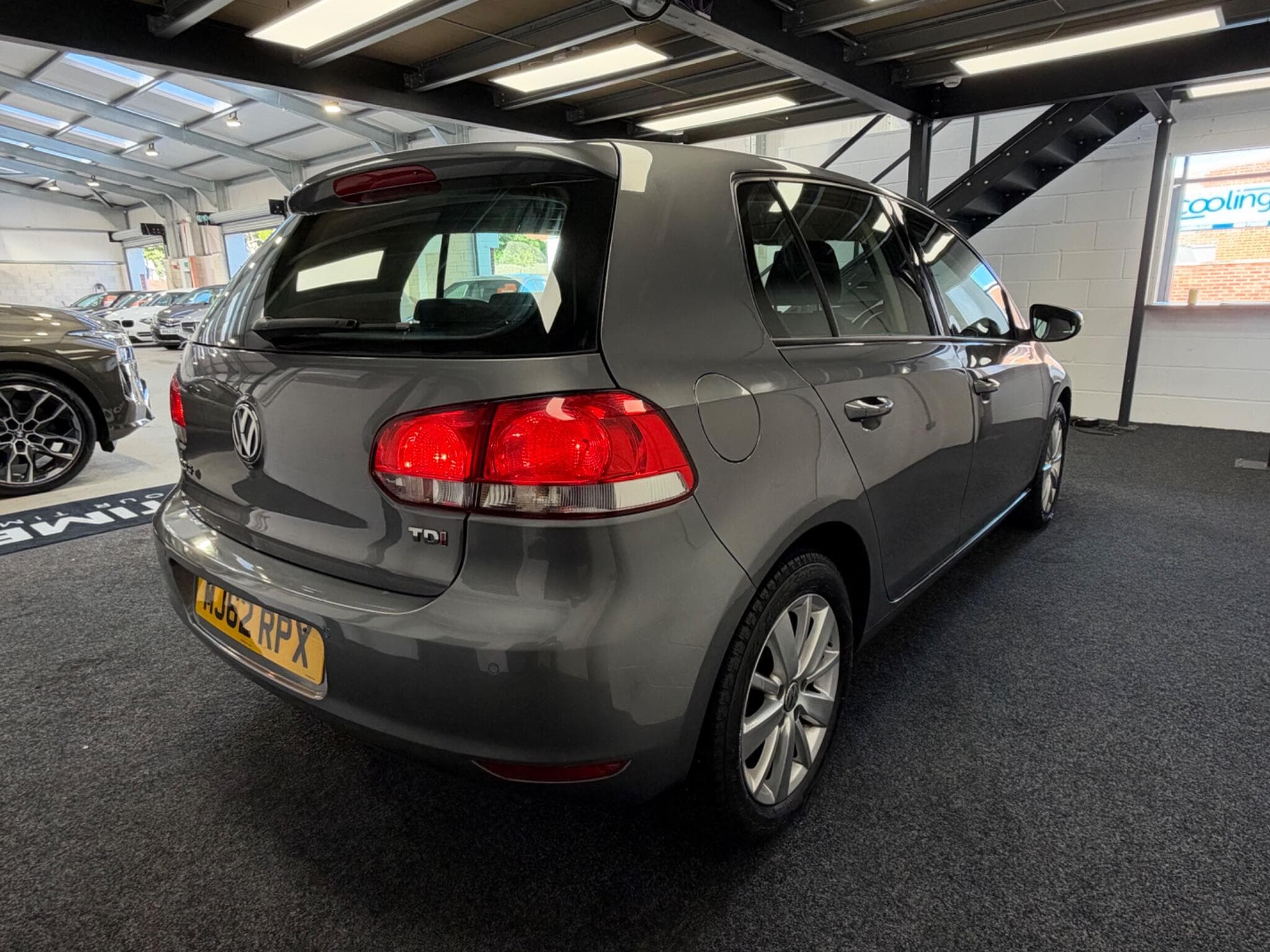 2012 Volkswagen Golf - Thumbnail 12