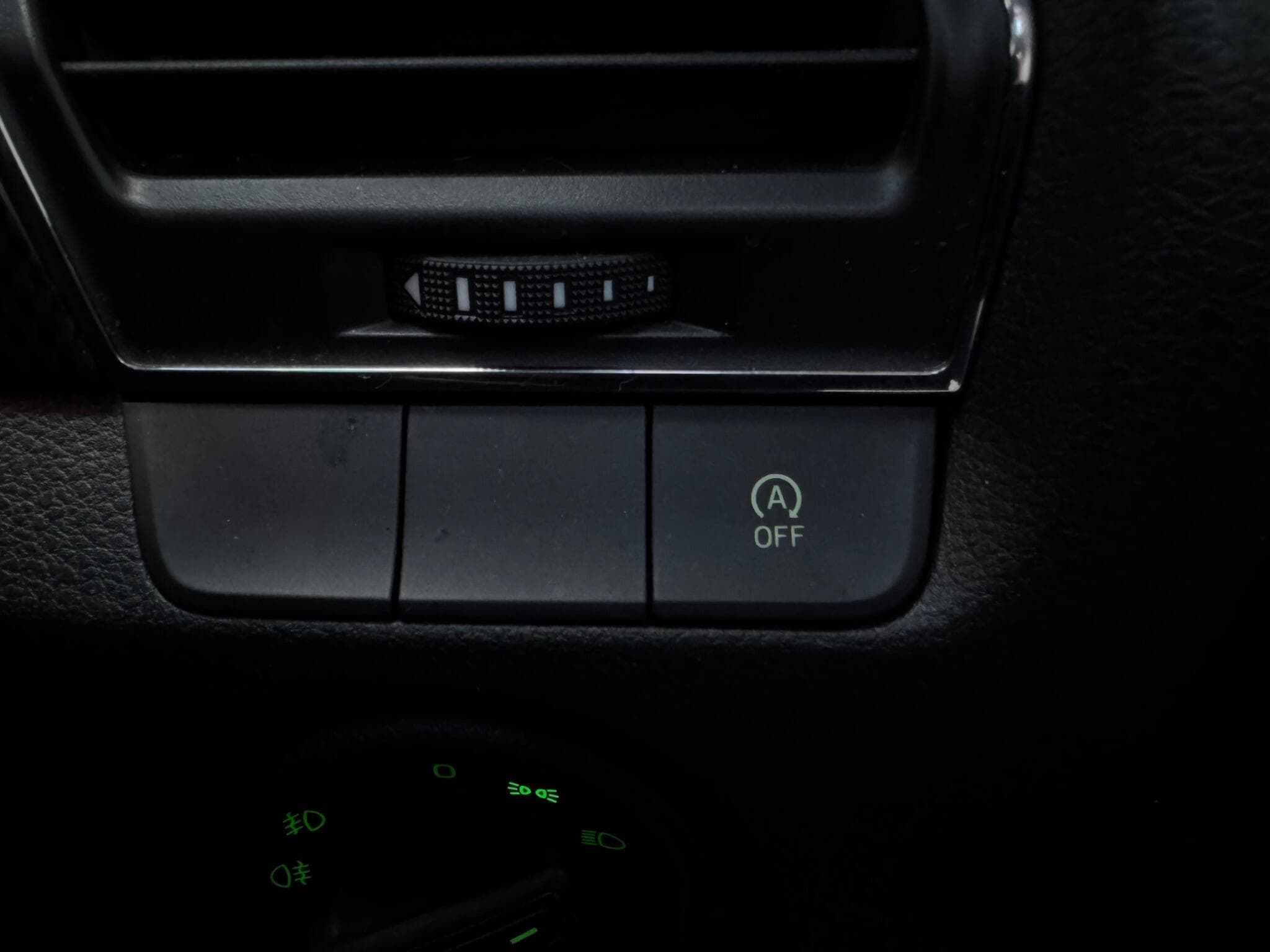 2015 Skoda Fabia - Thumbnail 23