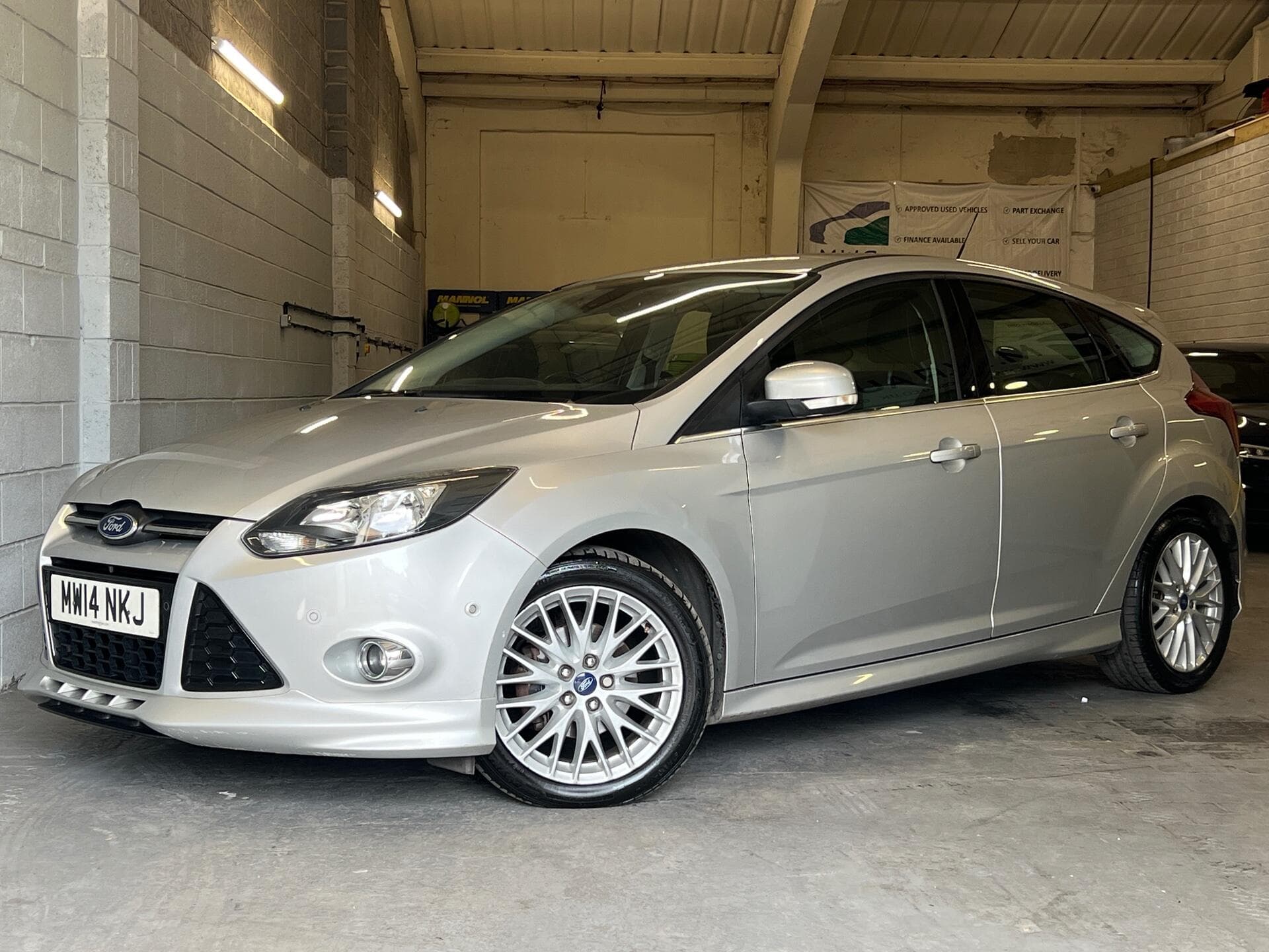 2014 Ford Focus - Thumbnail 16