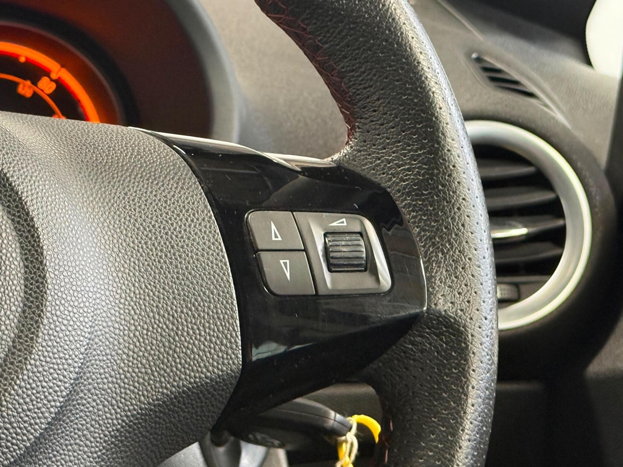 2012 Vauxhall Corsa - Thumbnail 26