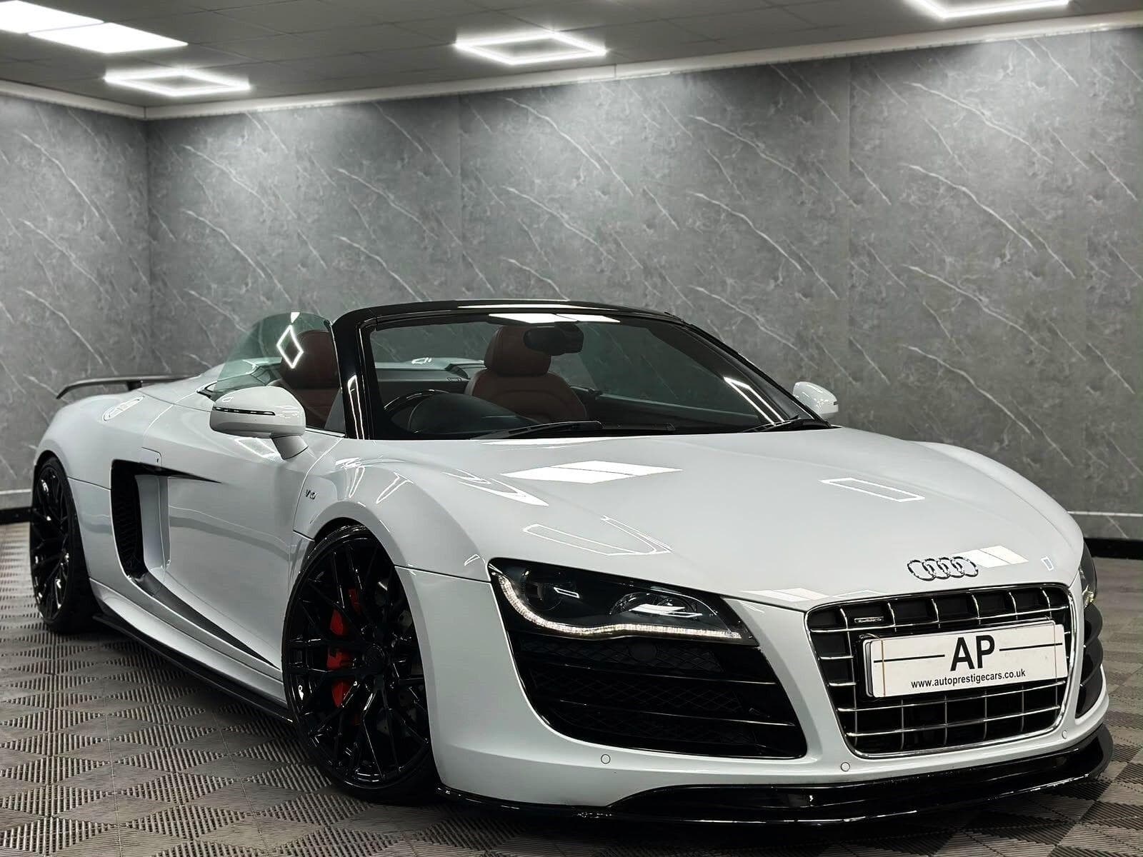 2010 Audi R8 - Thumbnail 21