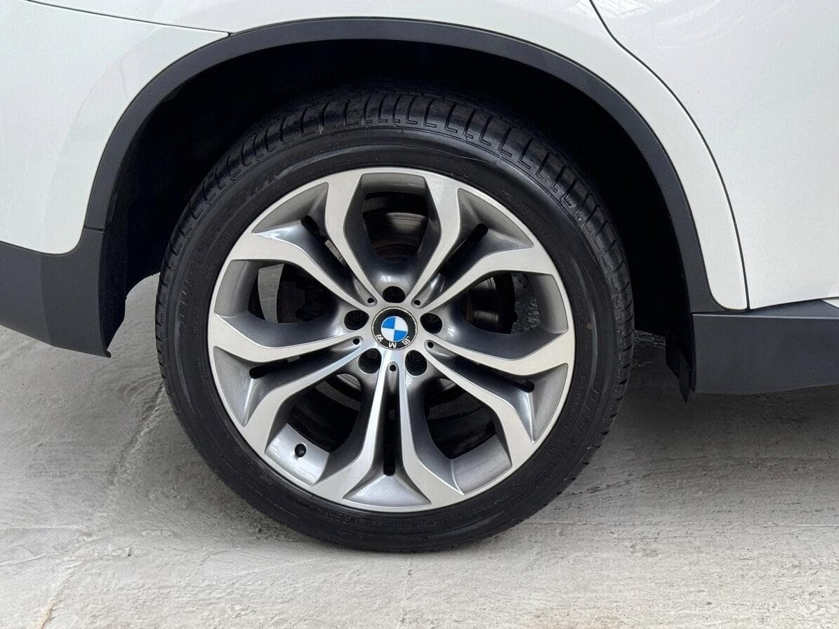 2014 BMW X6 - Thumbnail 32