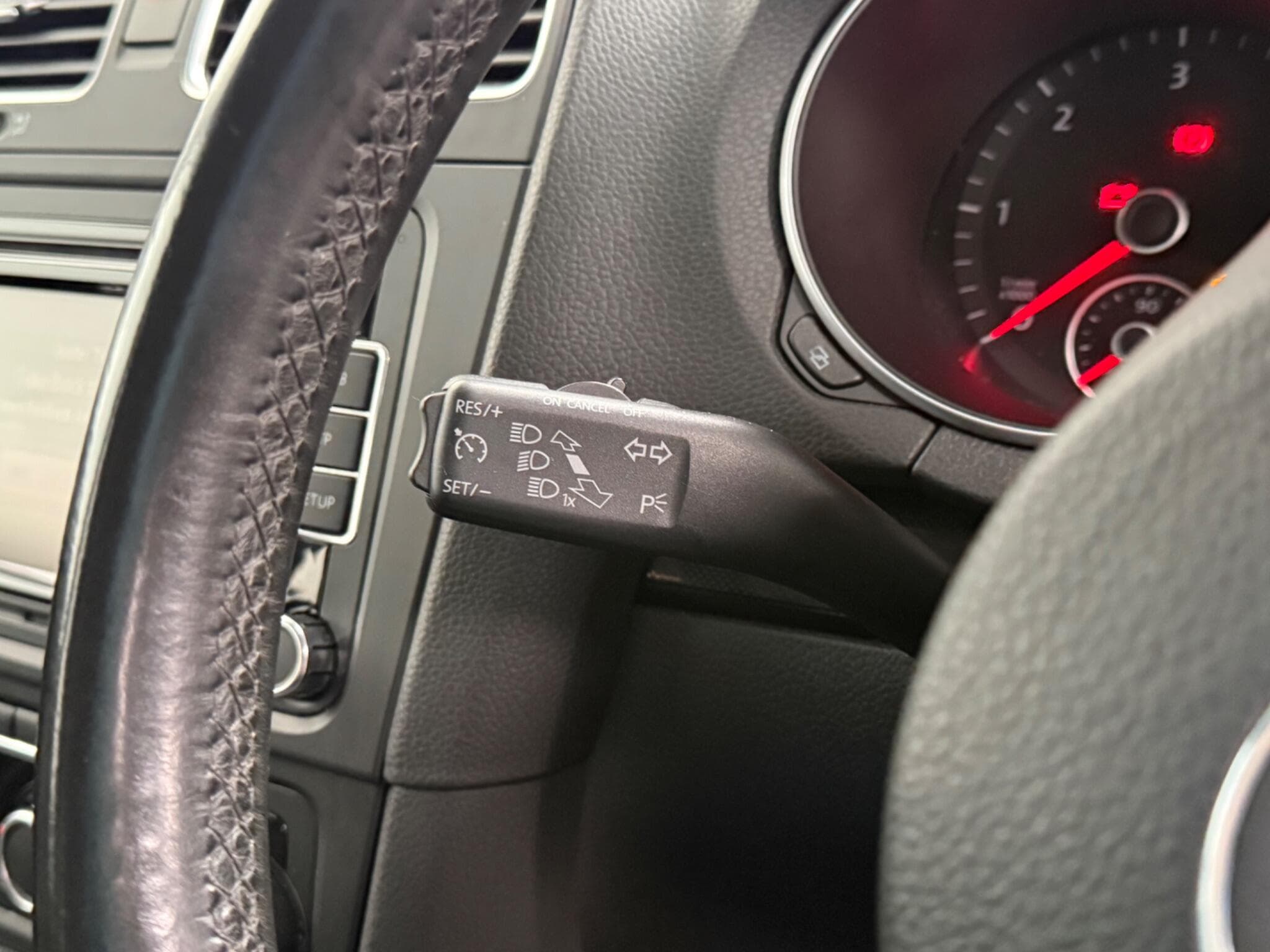 2011 Volkswagen Golf - Thumbnail 23