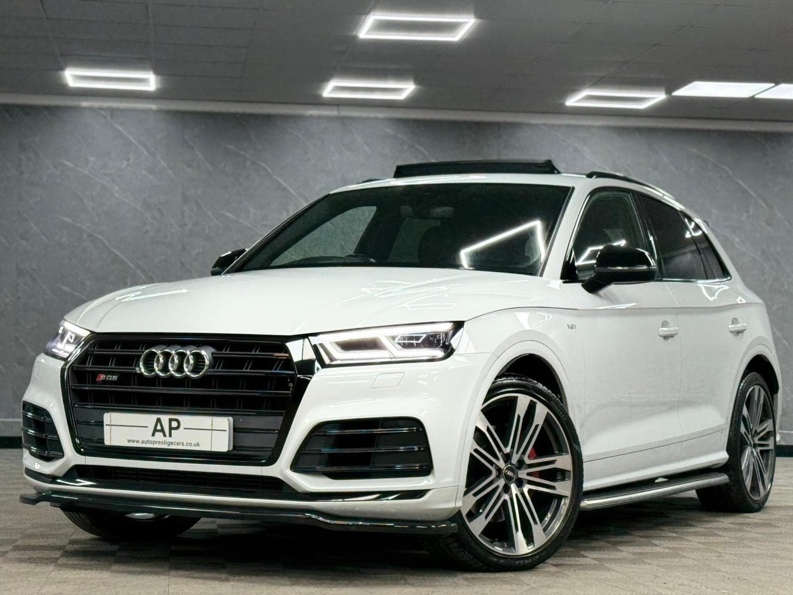 2018 Audi SQ5 - Main