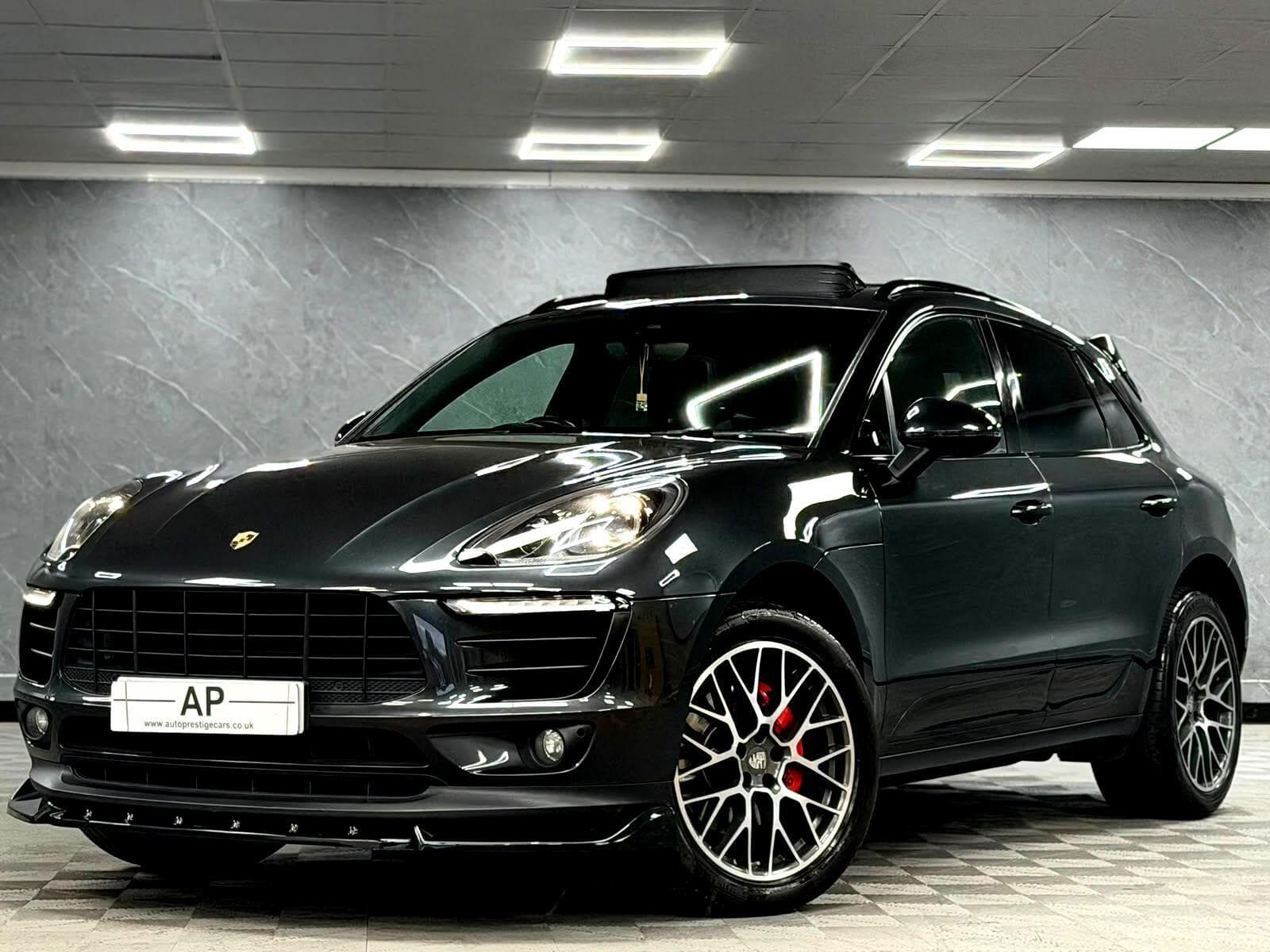 2017 Porsche Macan - Thumbnail 7