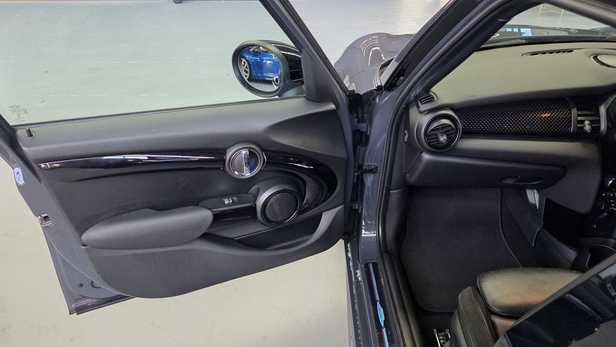 2019 MINI Hatch - Thumbnail 17