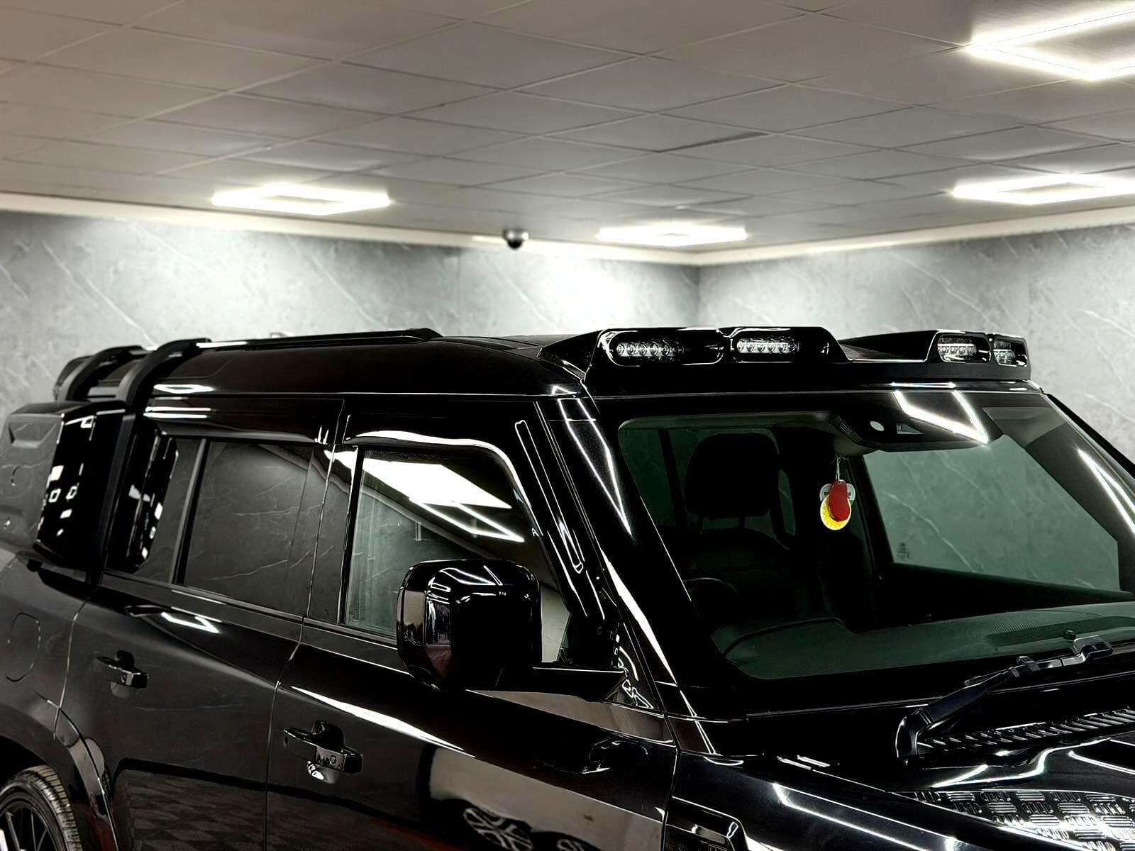 2024 Land Rover Defender 110 - Thumbnail 31