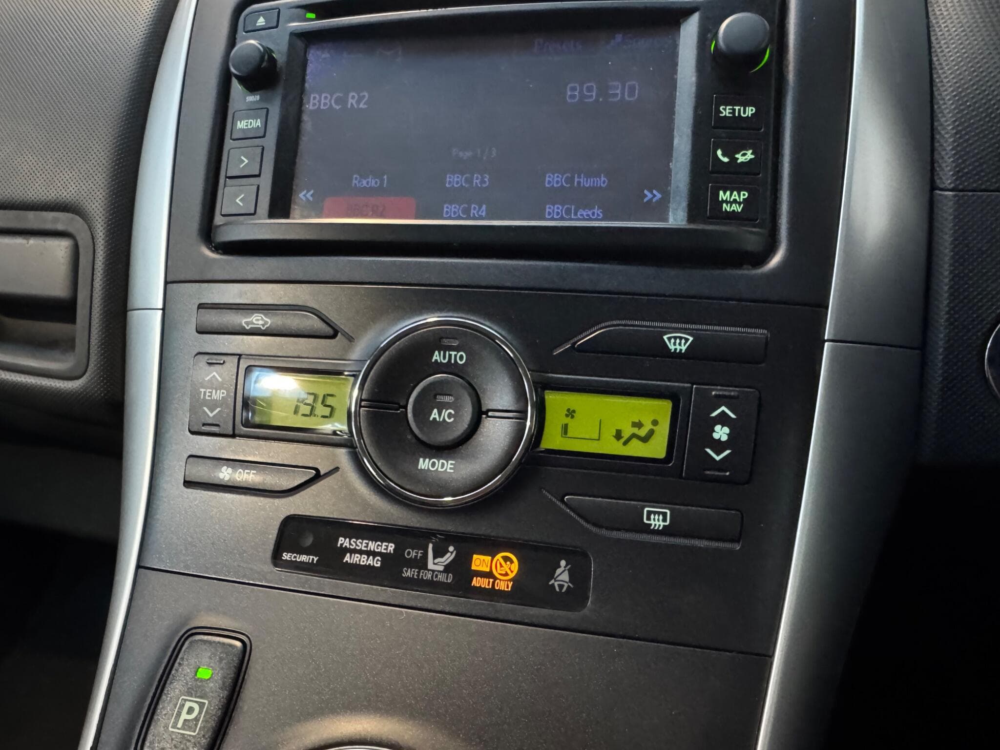 2012 Toyota Auris - Thumbnail 17