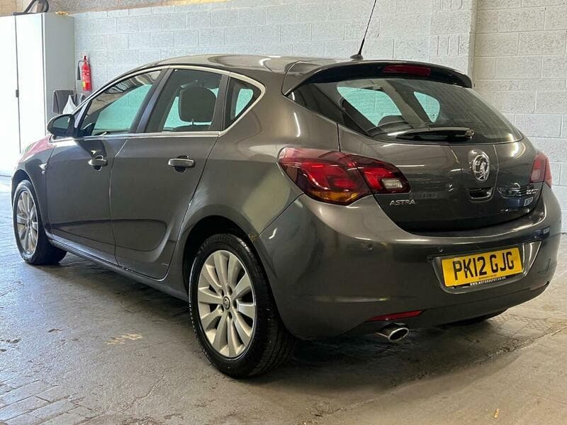 2012 Vauxhall Astra - Thumbnail 8