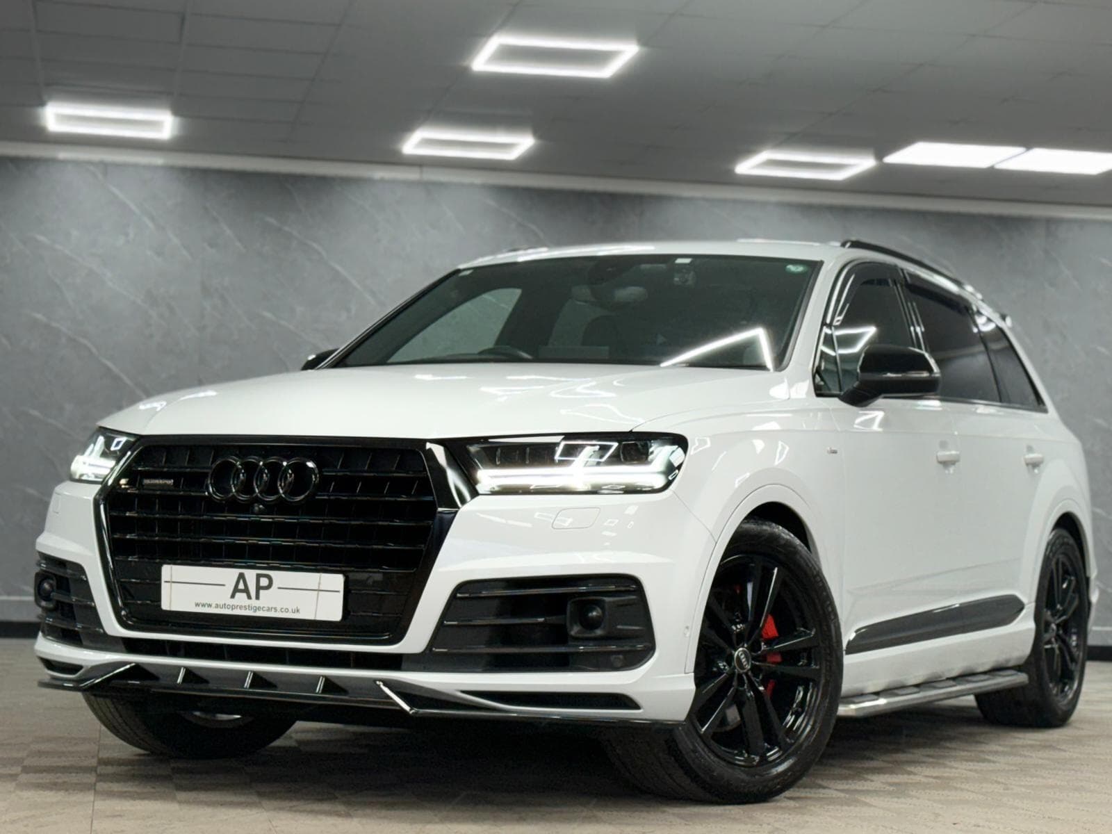 2017 Audi Q7 - Thumbnail 6