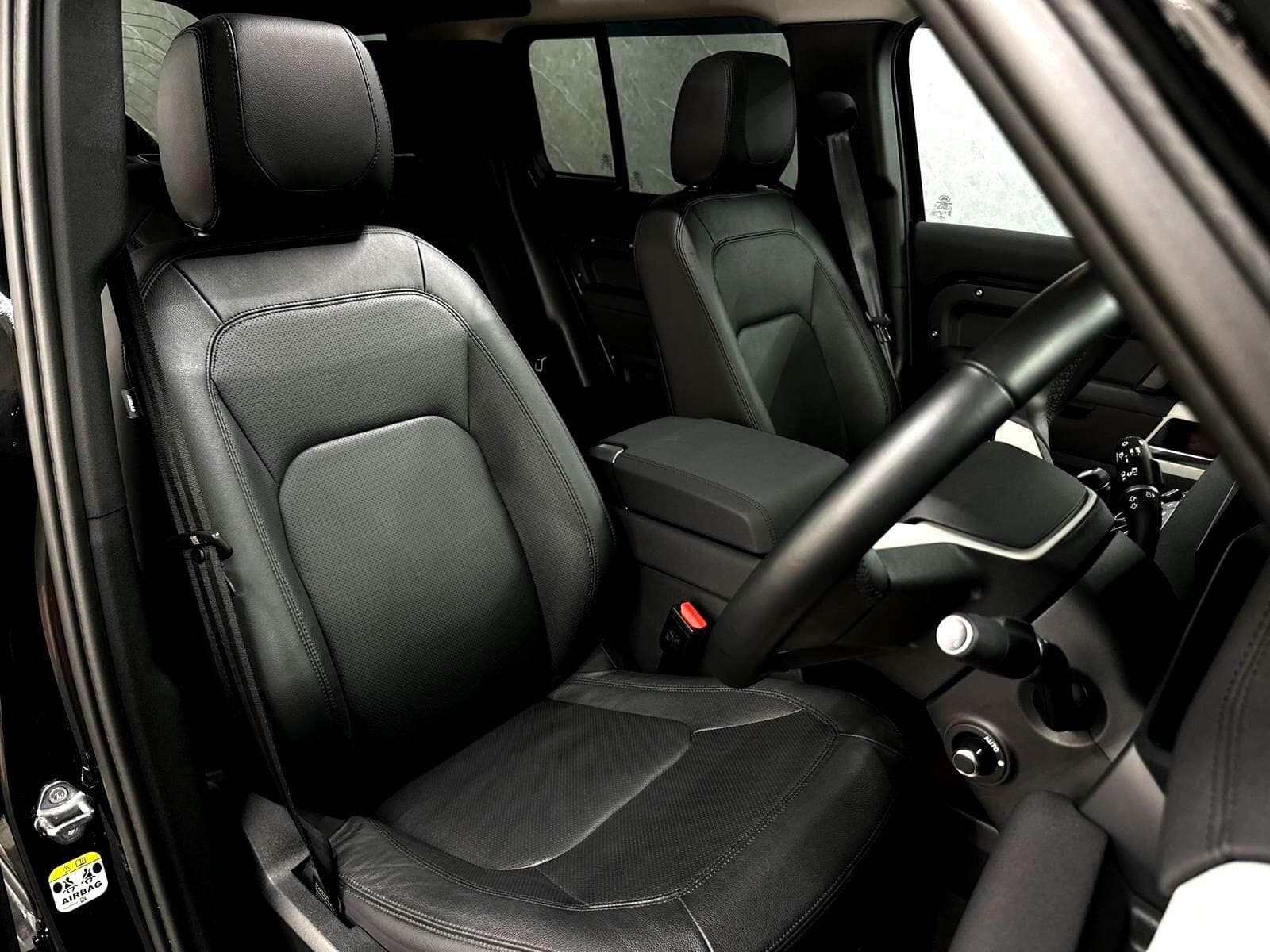 2024 Land Rover Defender 110 - Thumbnail 50