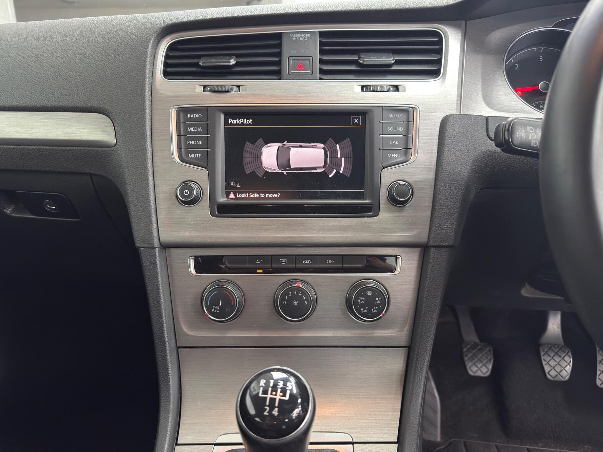2015 Volkswagen Golf - Thumbnail 17