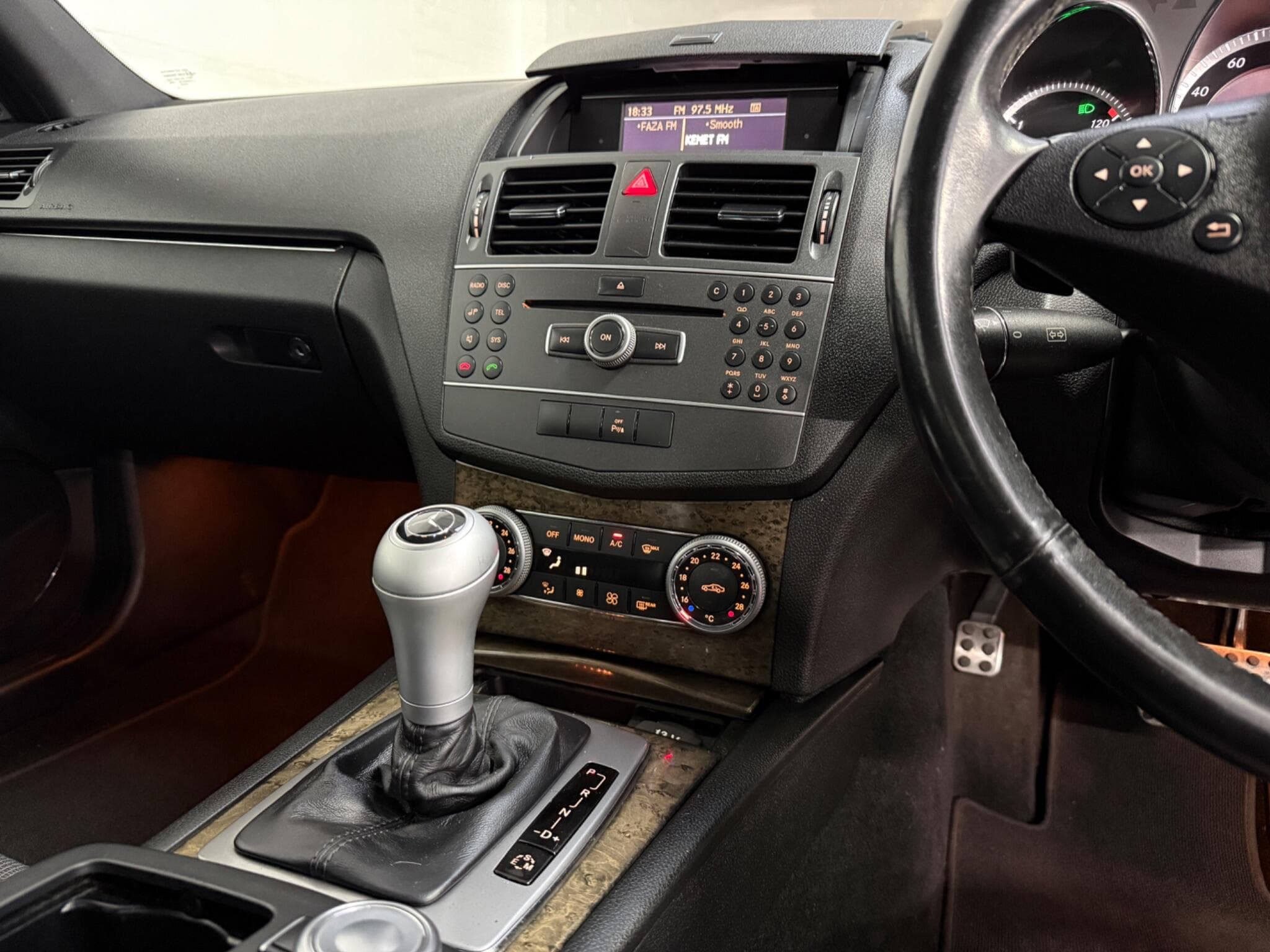 2011 Mercedes-Benz C Class - Thumbnail 13