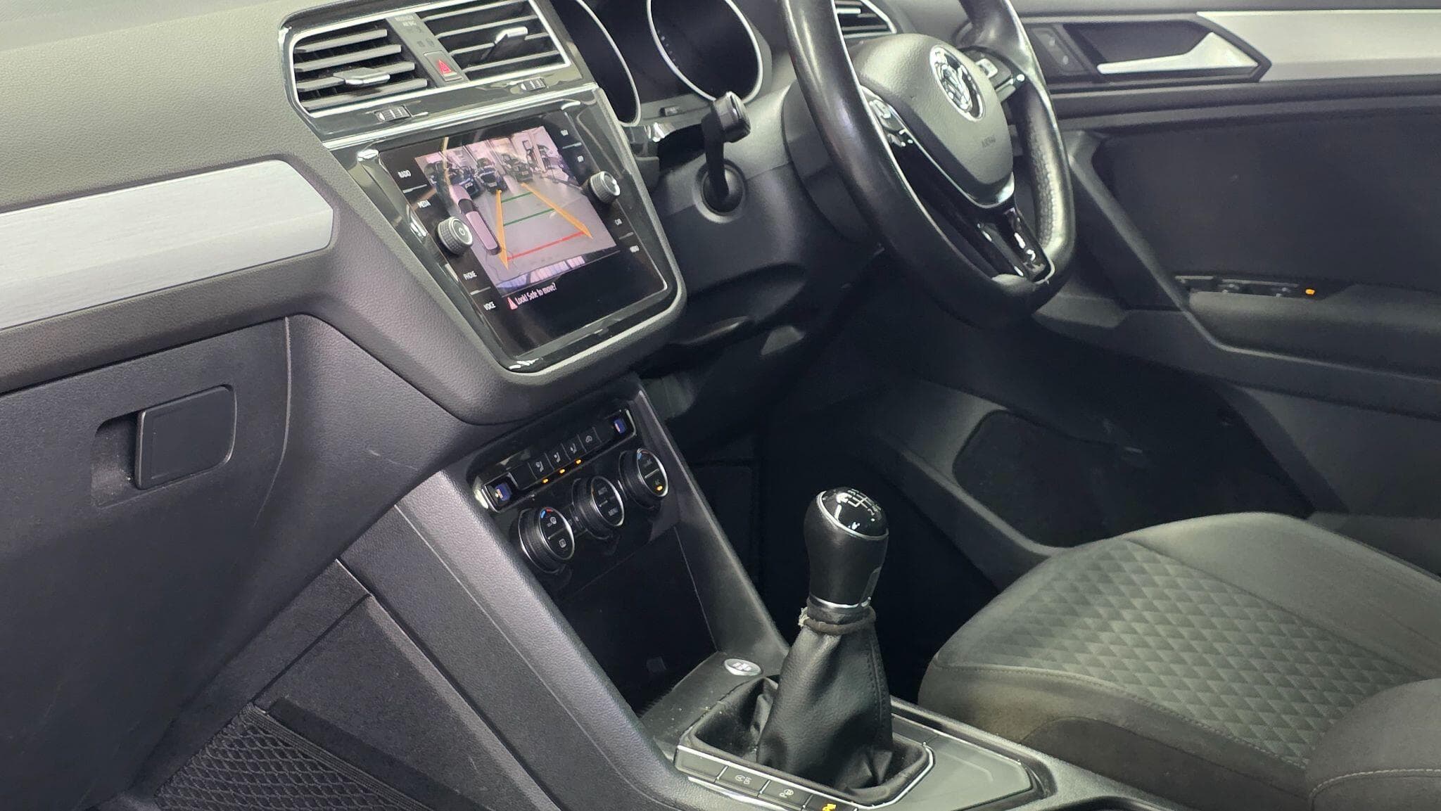 2019 Volkswagen Tiguan - Thumbnail 16