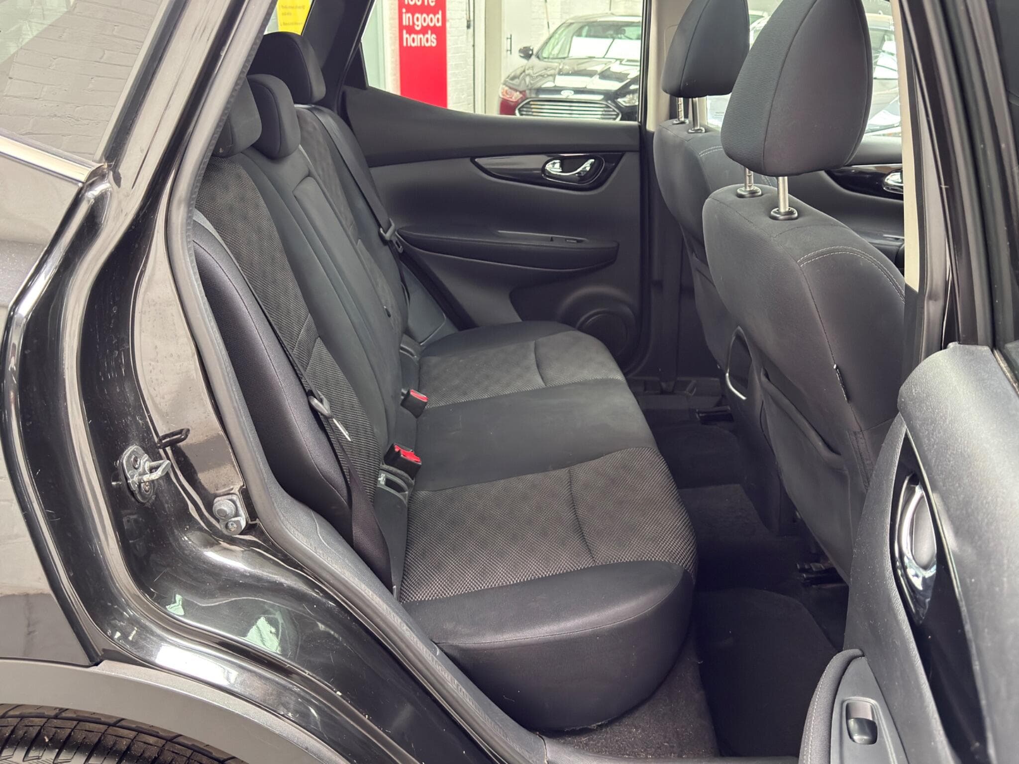 2015 Nissan Qashqai - Thumbnail 13