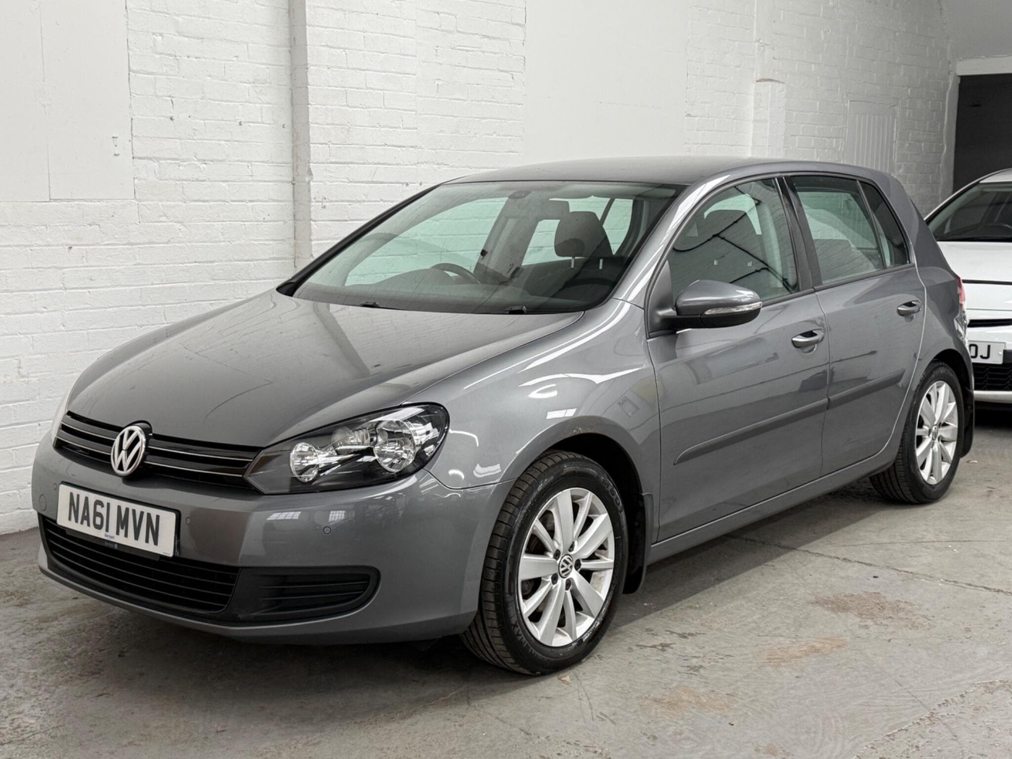 2011 Volkswagen Golf - Thumbnail 12