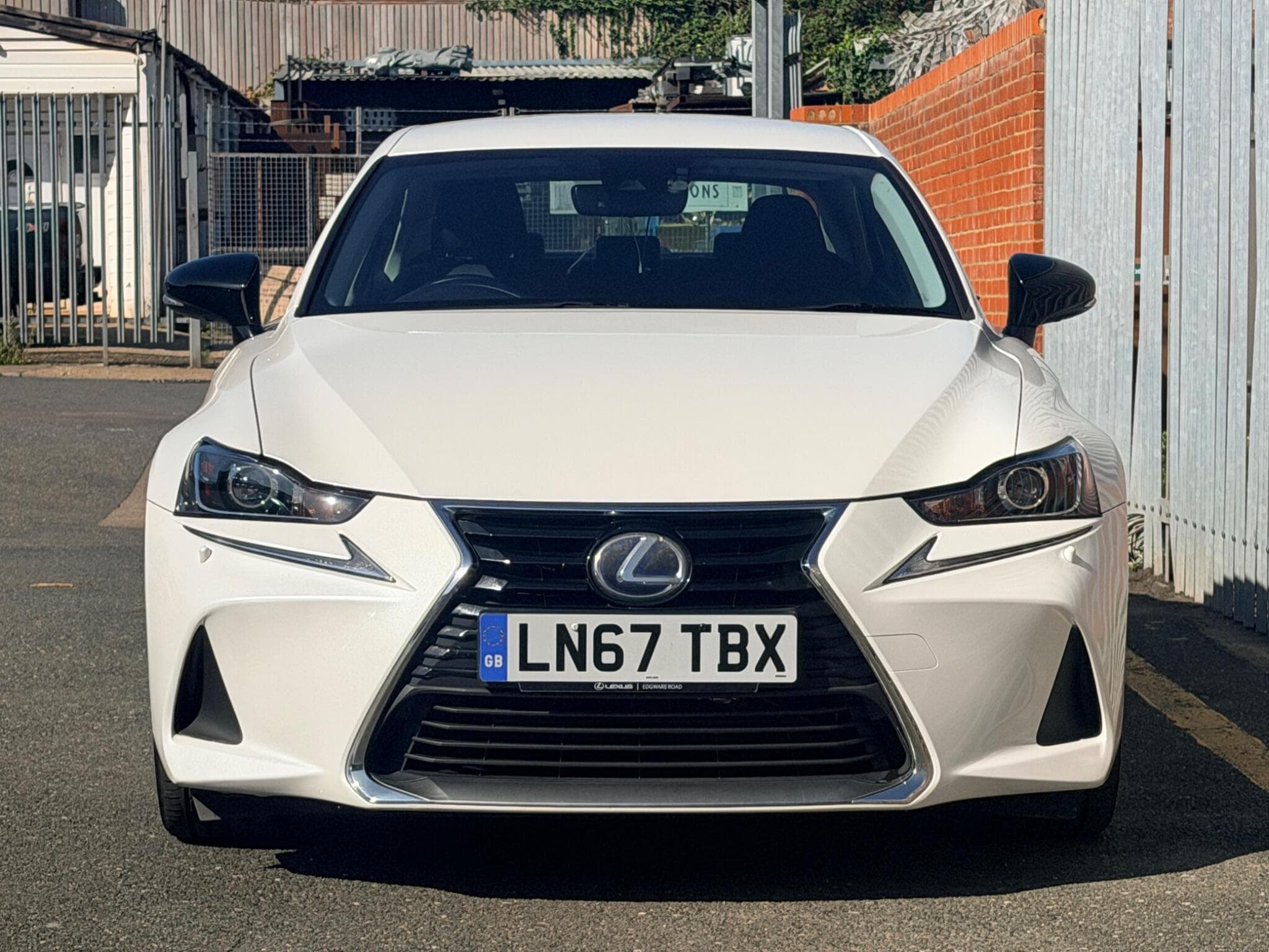 2017 Lexus IS - Image 4