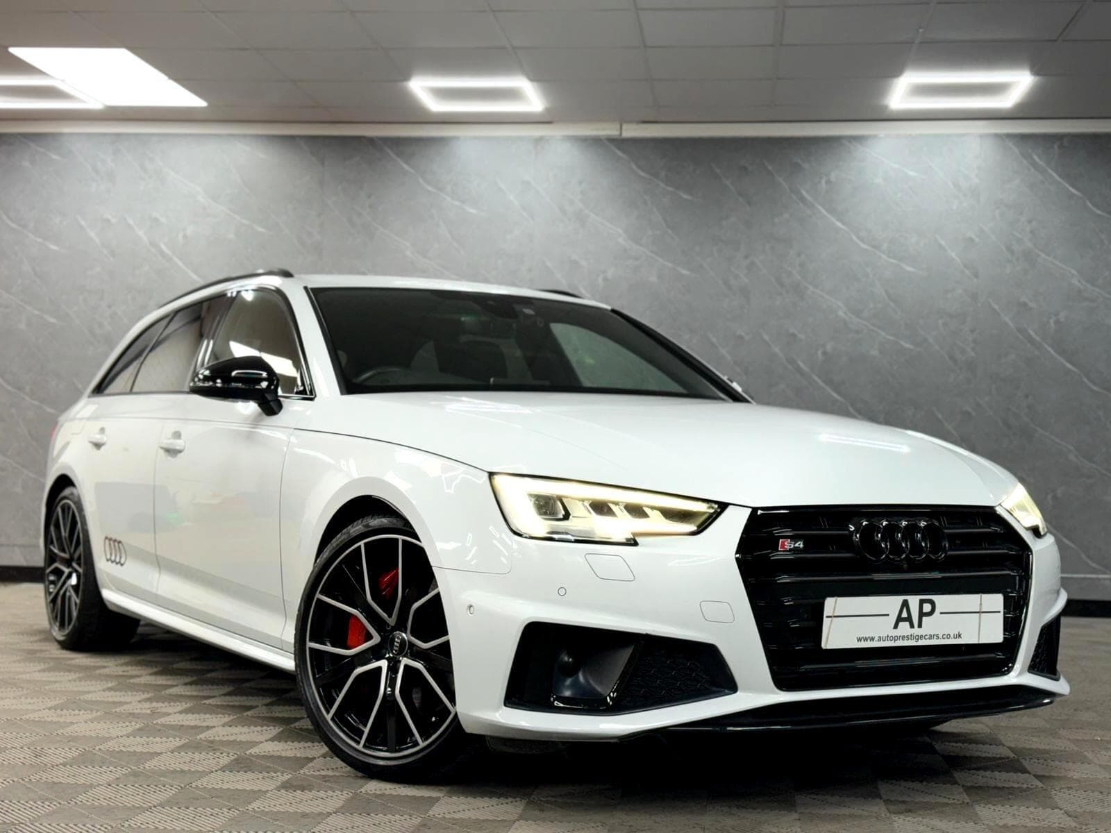 2019 Audi S4 Avant - Main