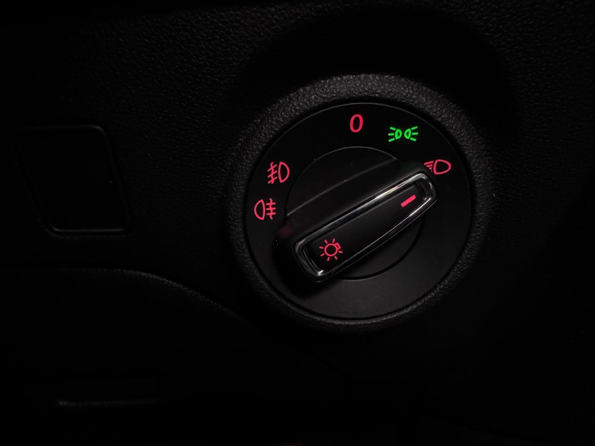 2015 SEAT Leon - Thumbnail 20