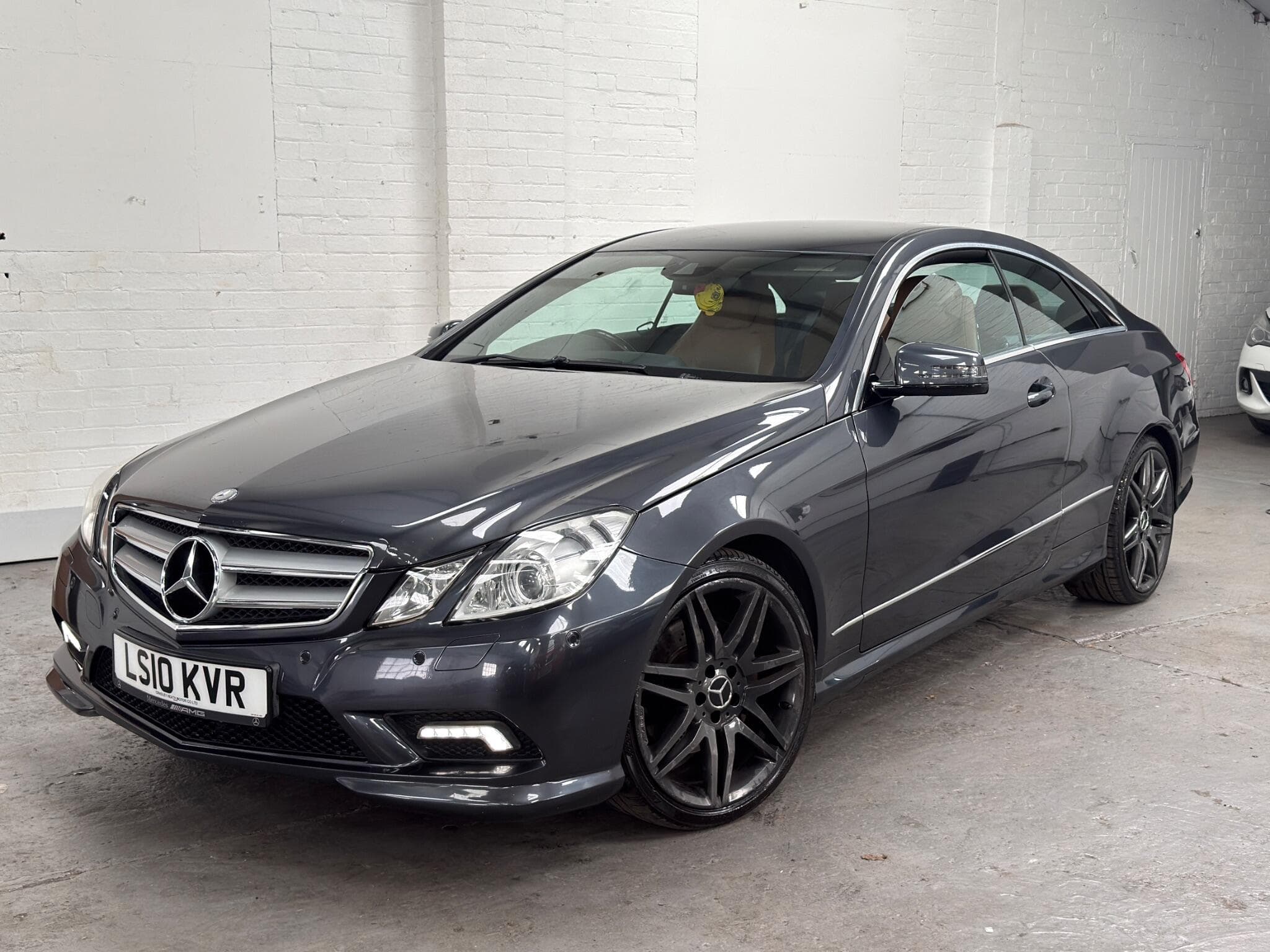 2010 Mercedes-Benz E Class - Image 4