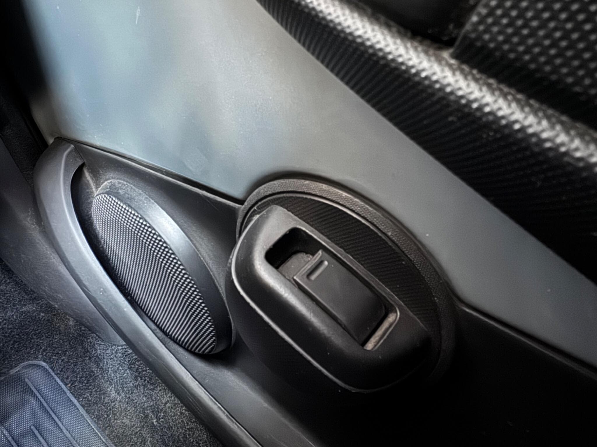 2012 Peugeot 107 - Thumbnail 13