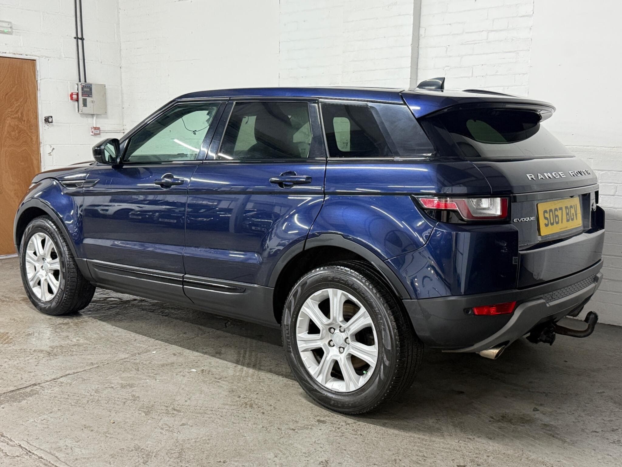 2017 Land Rover Range Rover Evoque - Thumbnail 5